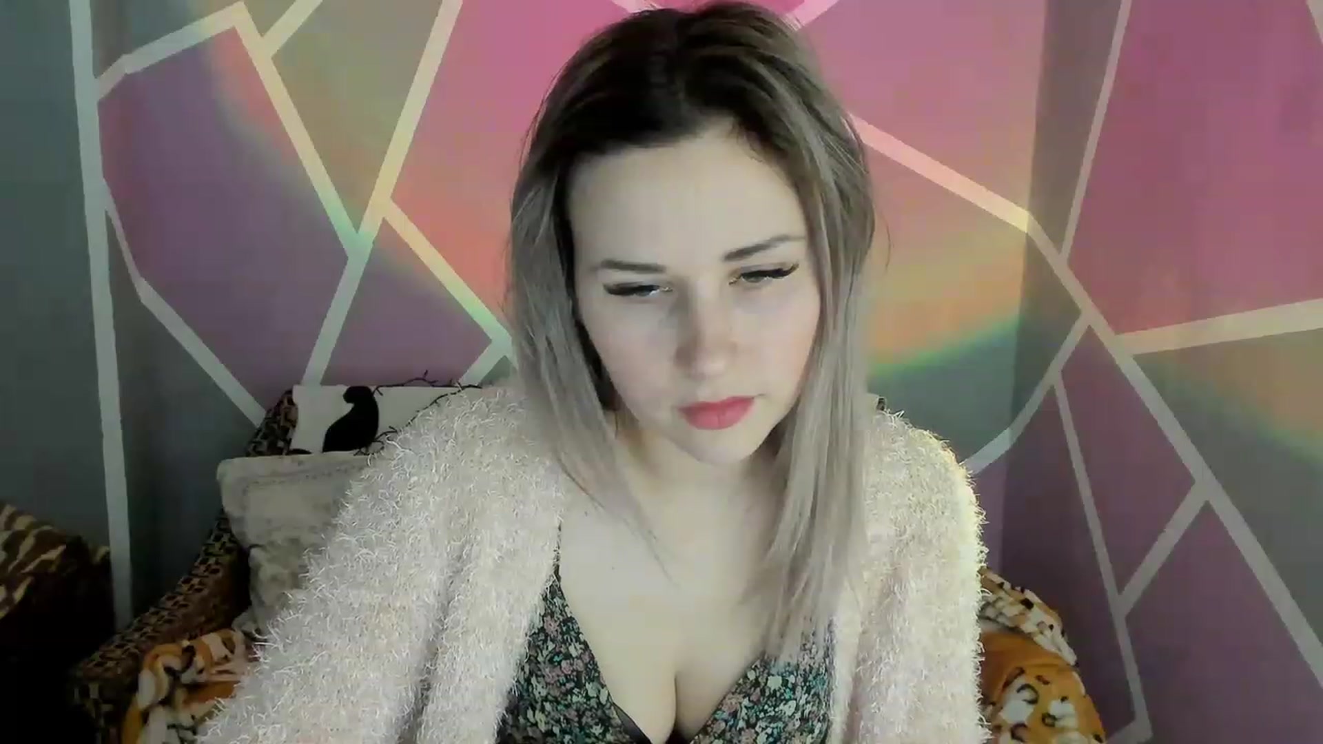 Gallery image thumbnail from Blondie_Star's myfreecams stream on, 02/10/2023, 16:32 image 6 of 20