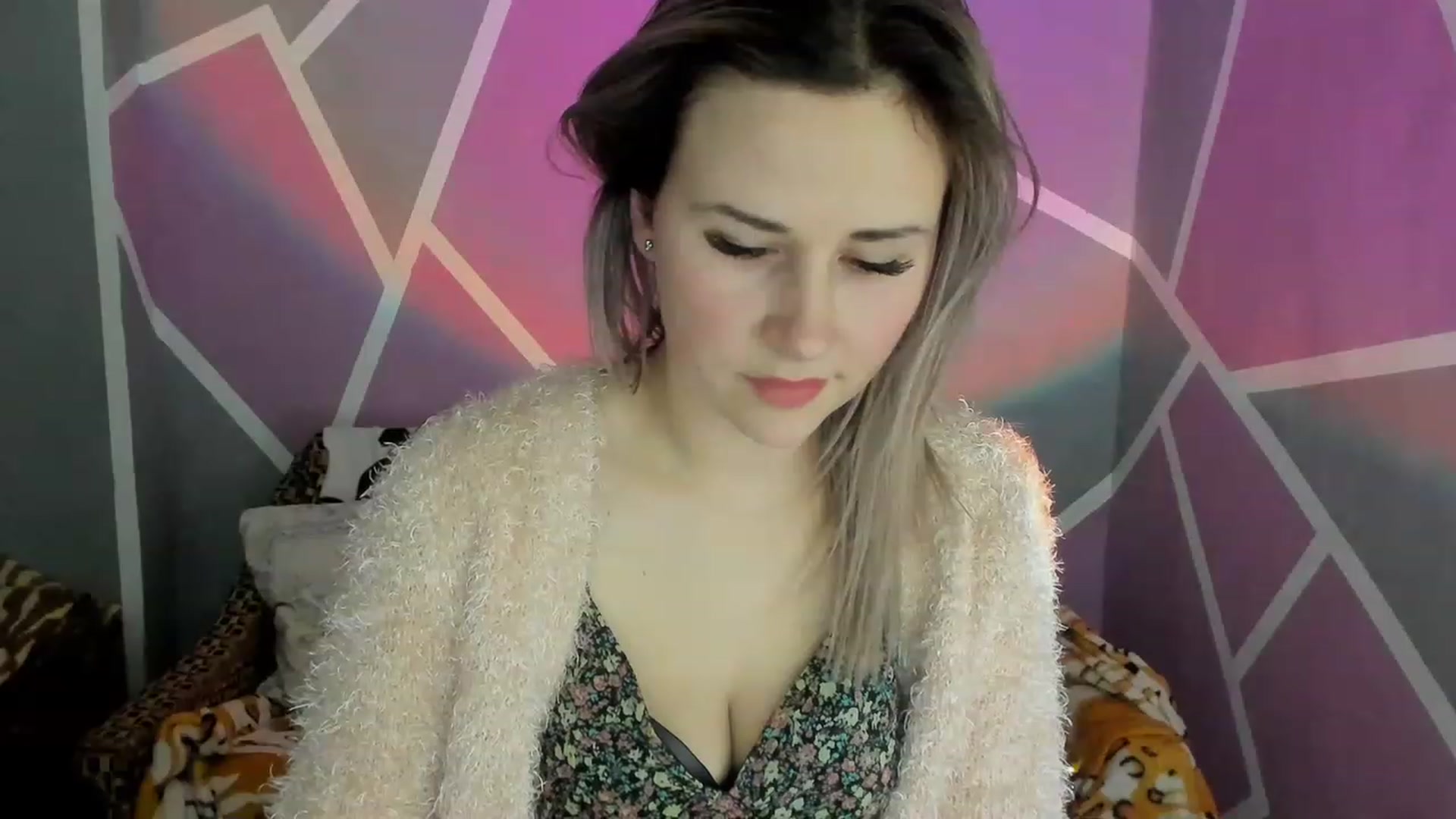 Gallery image thumbnail from Blondie_Star's myfreecams stream on, 02/10/2023, 16:52 image 11 of 20
