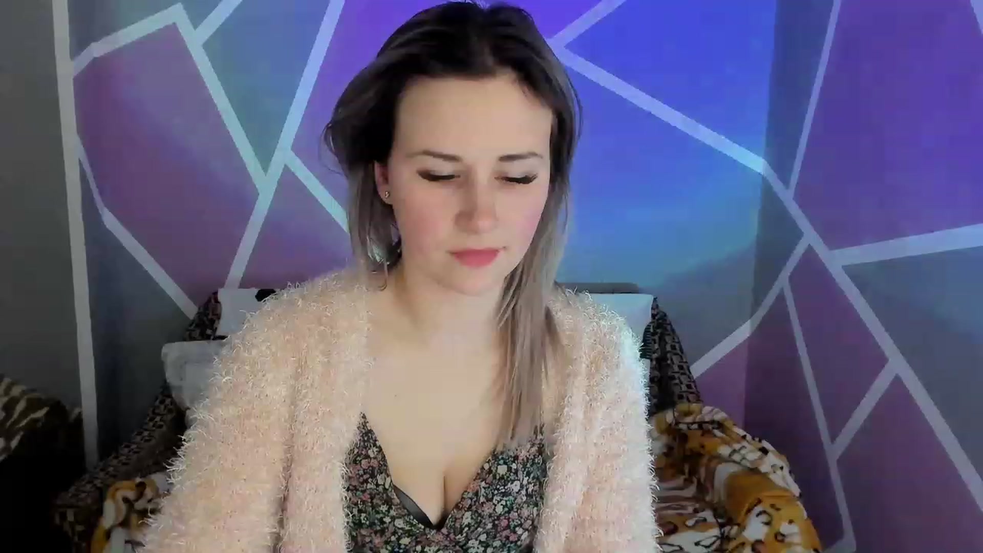 Gallery image thumbnail from Blondie_Star's myfreecams stream on, 02/10/2023, 16:52 image 13 of 20