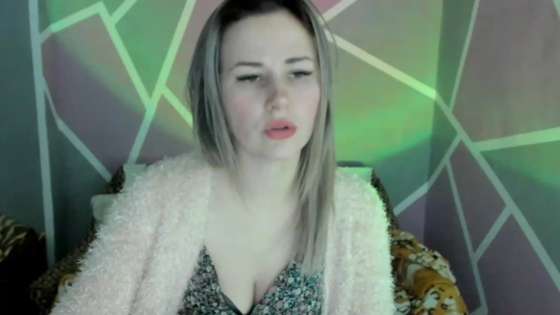Gallery image thumbnail from Blondie_Star's myfreecams stream on, 02/10/2023, 16:52 image 6 of 20