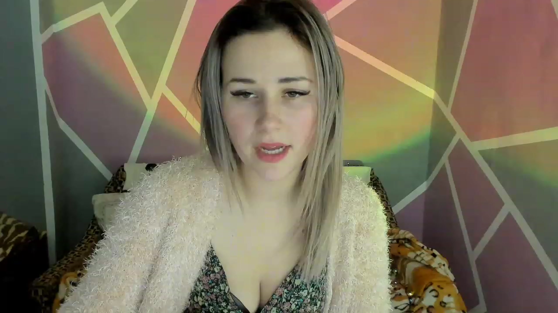 Gallery image thumbnail from Blondie_Star's myfreecams stream on, 02/10/2023, 16:52 image 8 of 20