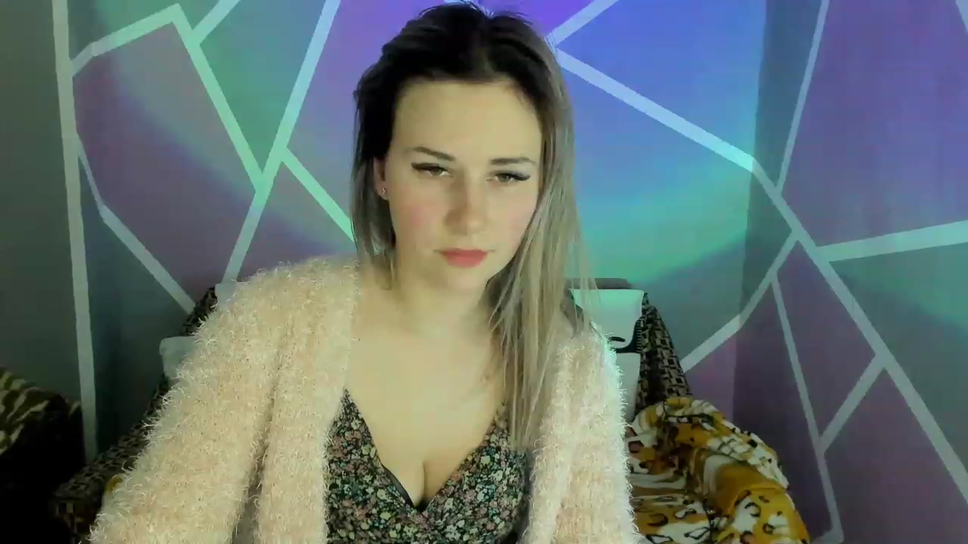 Gallery image thumbnail from Blondie_Star's myfreecams stream on, 02/10/2023, 16:52 image 16 of 20