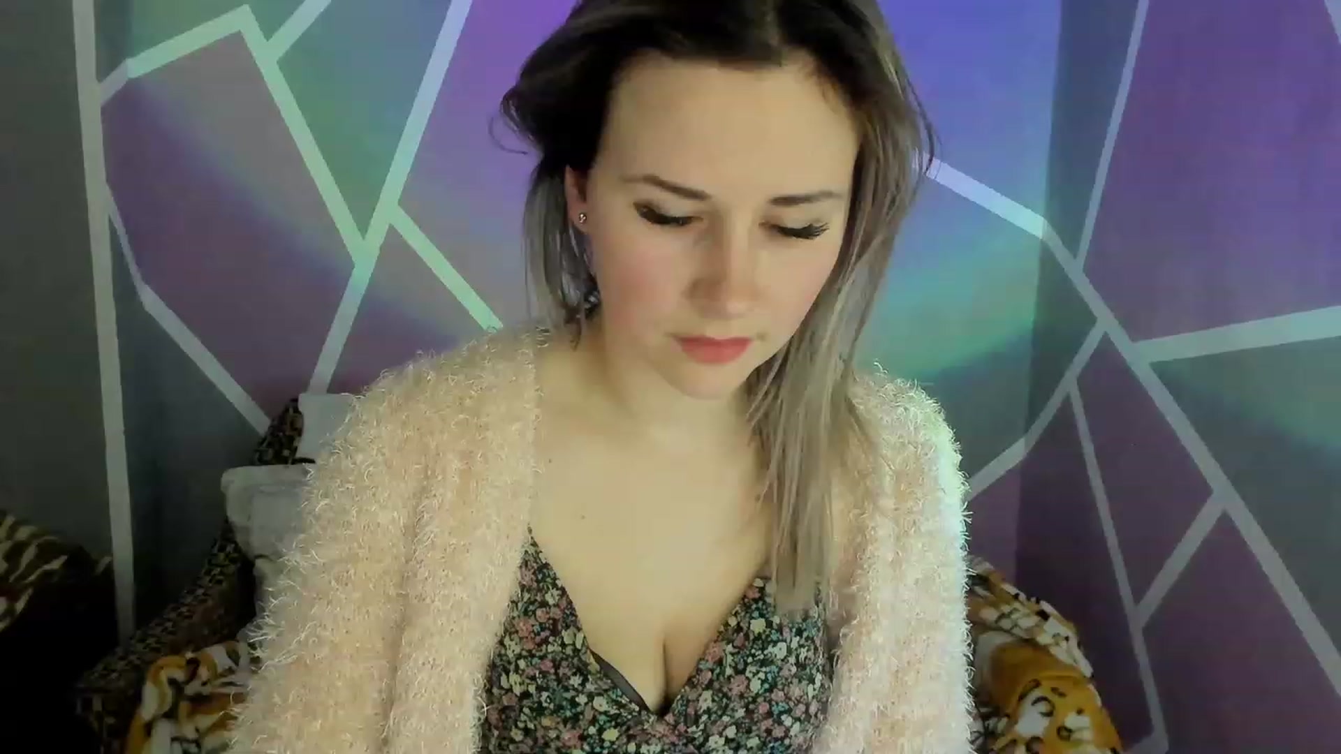 Gallery image thumbnail from Blondie_Star's myfreecams stream on, 02/10/2023, 16:52 image 10 of 20