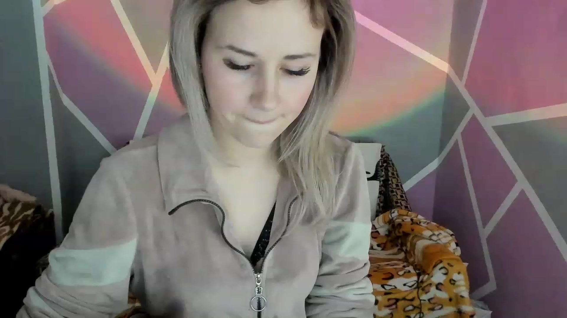 Gallery image thumbnail from Blondie_Star's myfreecams stream on, 02/12/2023, 16:19 image 19 of 20