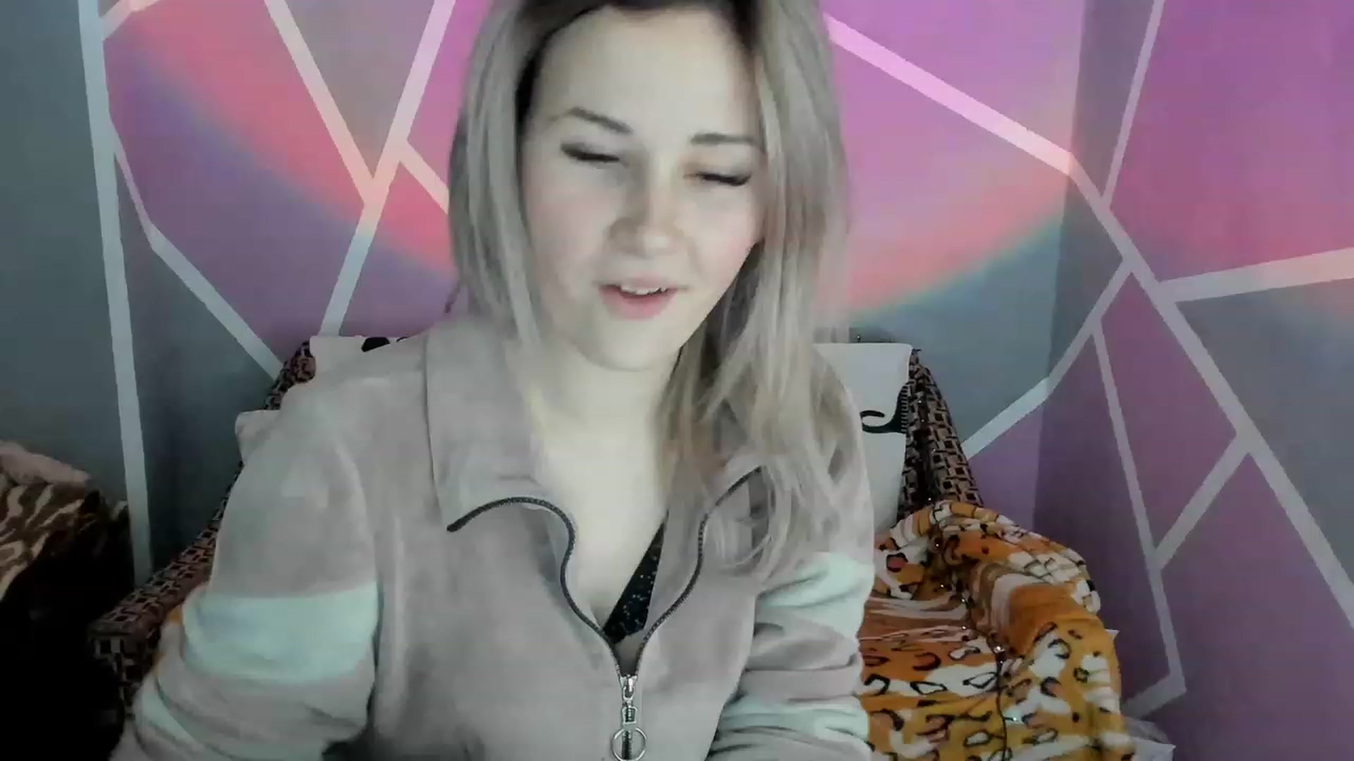 Gallery image thumbnail from Blondie_Star's myfreecams stream on, 02/12/2023, 16:19 image 20 of 20