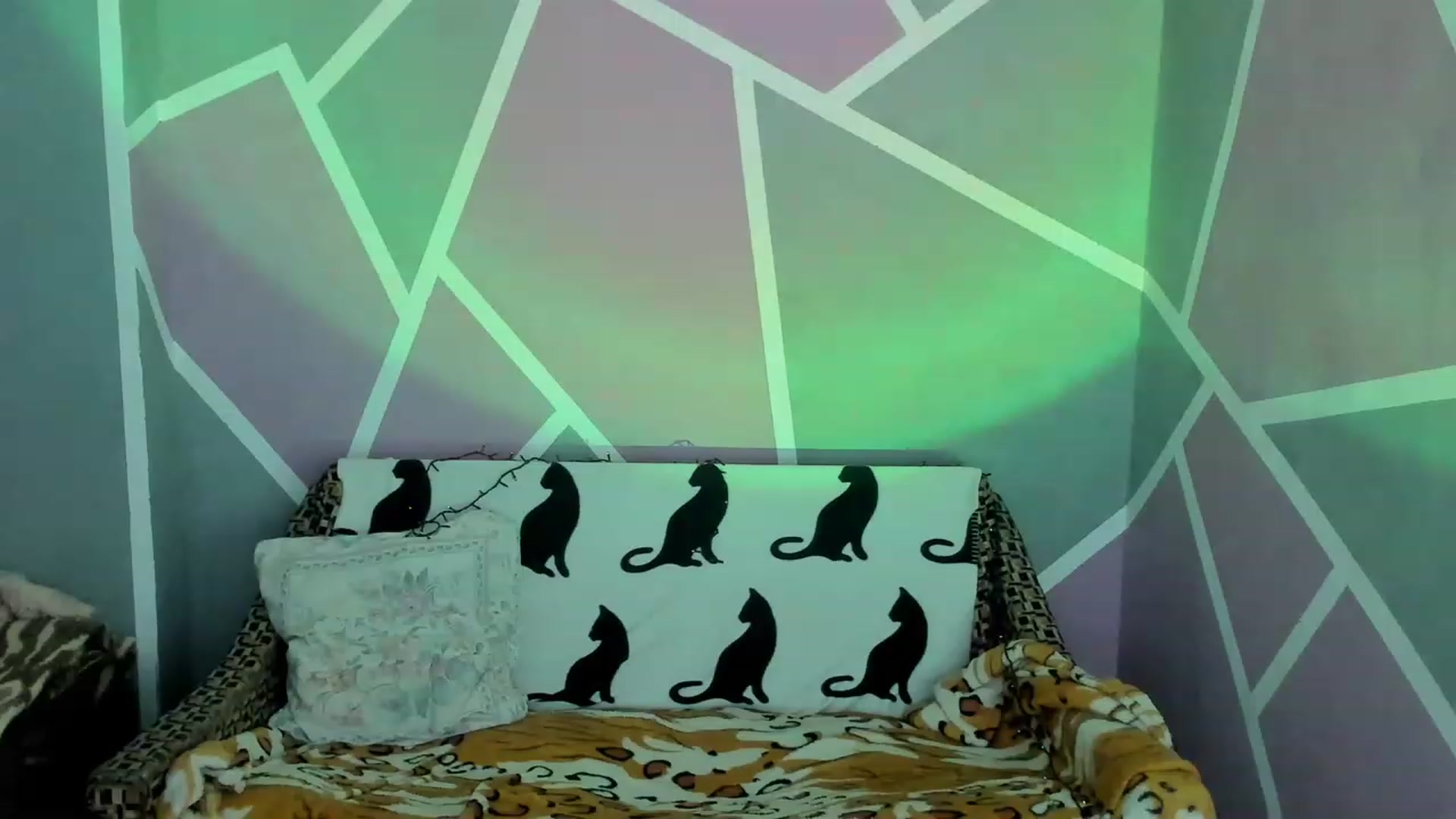 Gallery image thumbnail from Blondie_Star's myfreecams stream on, 02/13/2023, 15:36 image 1 of 20