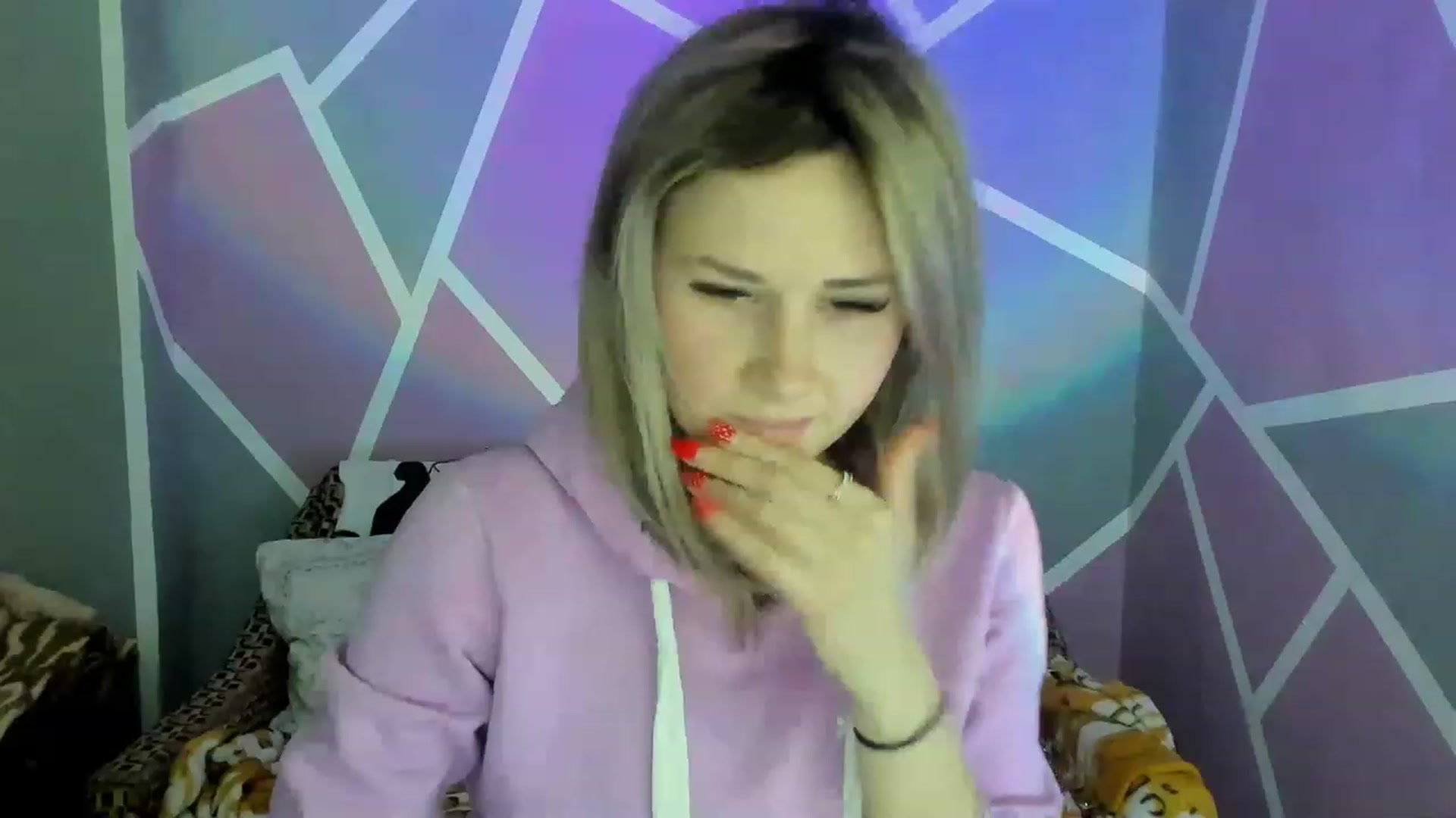 Gallery image thumbnail from Blondie_Star's myfreecams stream on, 02/13/2023, 15:36 image 18 of 20