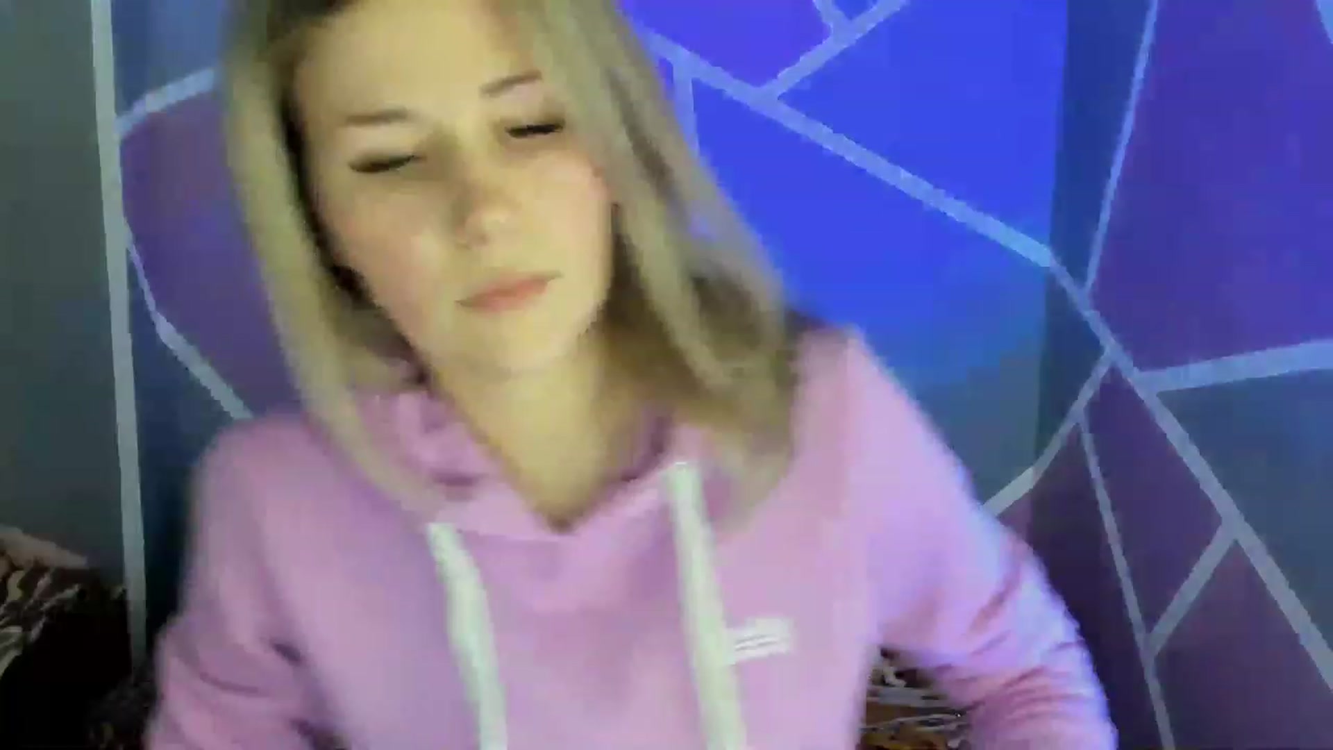 Gallery image thumbnail from Blondie_Star's myfreecams stream on, 02/13/2023, 15:36 image 19 of 20