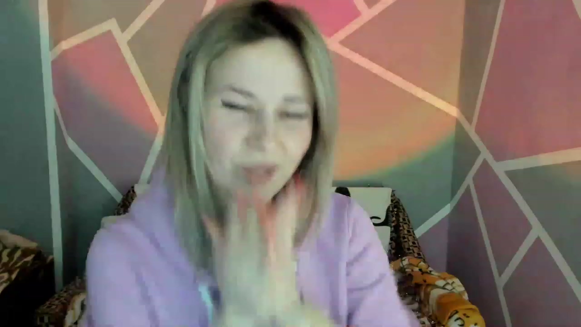 Gallery image thumbnail from Blondie_Star's myfreecams stream on, 02/13/2023, 15:36 image 17 of 20