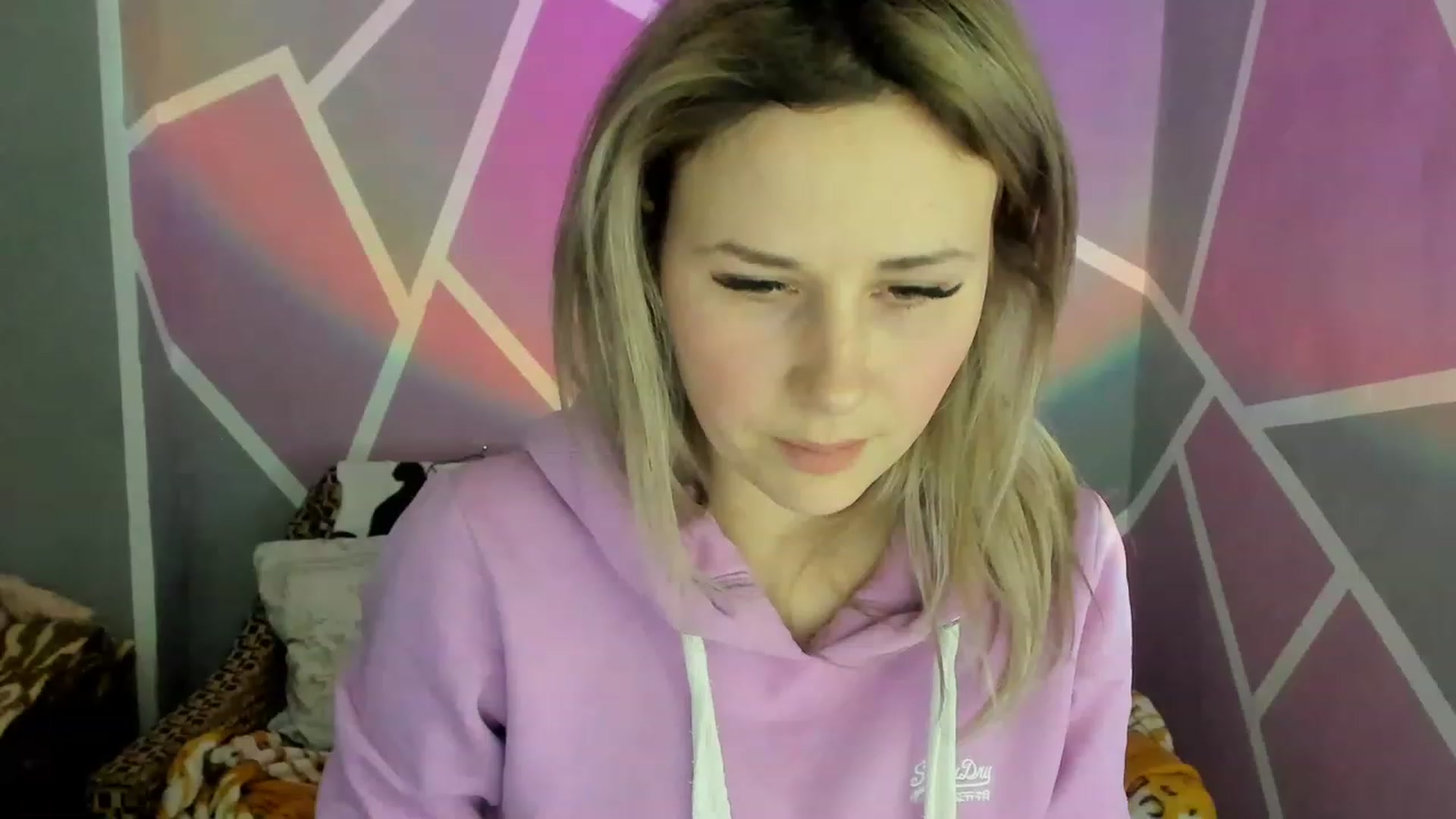 Gallery image thumbnail from Blondie_Star's myfreecams stream on, 02/13/2023, 15:36 image 20 of 20
