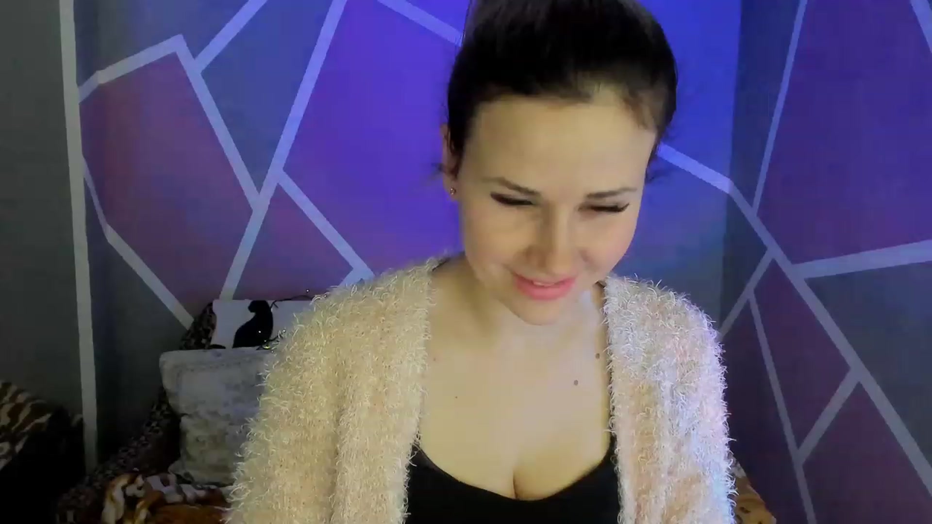 Gallery image thumbnail from Blondie_Star's myfreecams stream on, 02/14/2023, 17:25 image 6 of 20