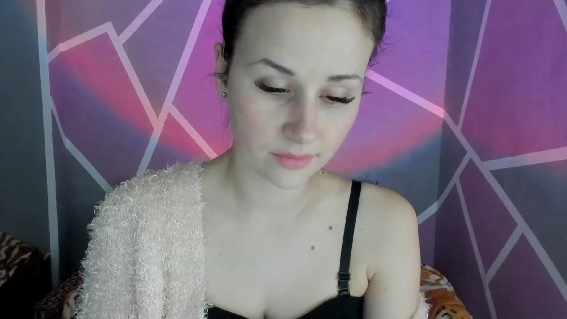 Gallery image thumbnail from Blondie_Star's myfreecams stream on, 02/14/2023, 17:25 image 16 of 20