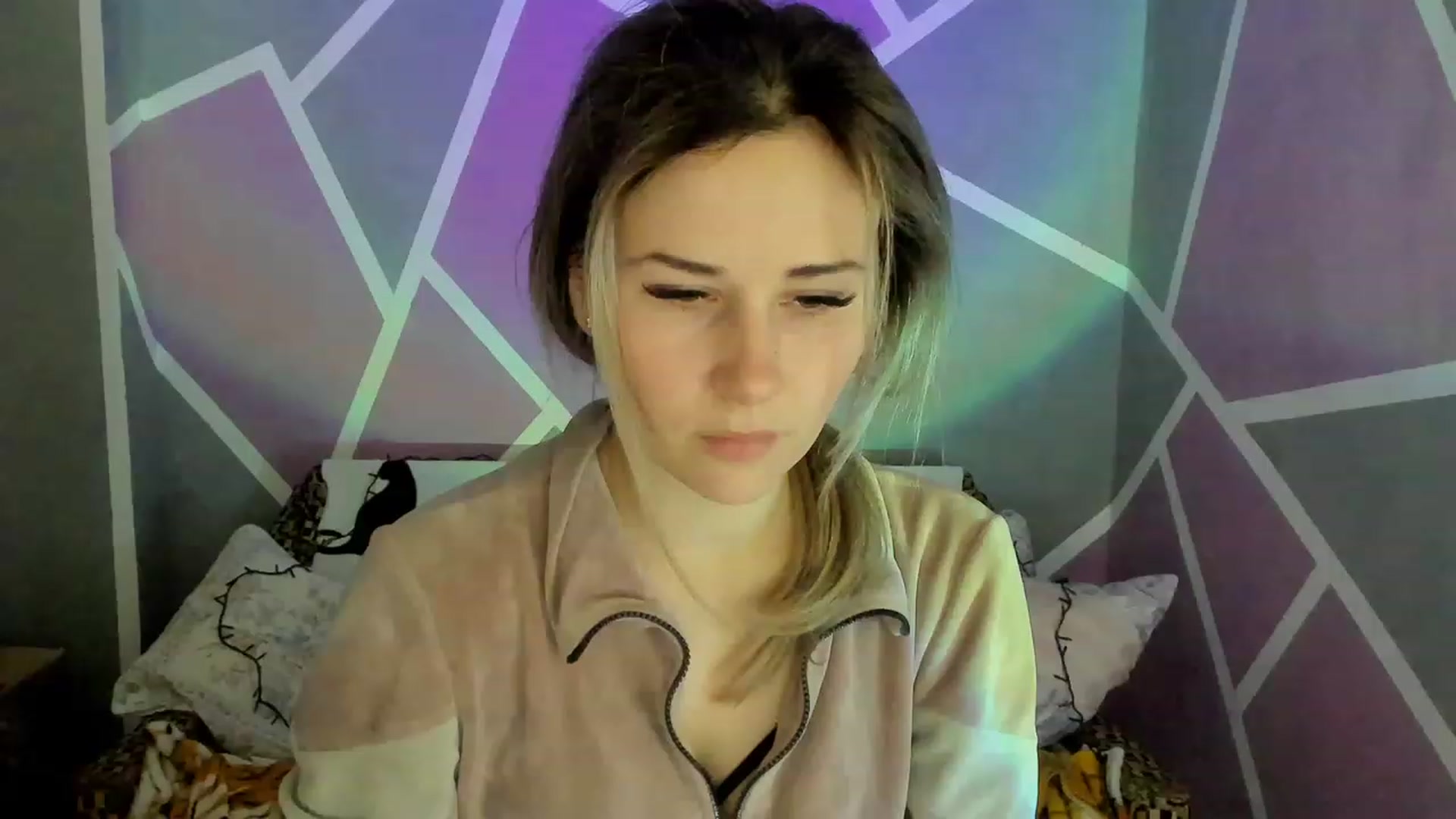 Gallery image thumbnail from Blondie_Star's myfreecams stream on, 02/15/2023, 15:38 image 8 of 20