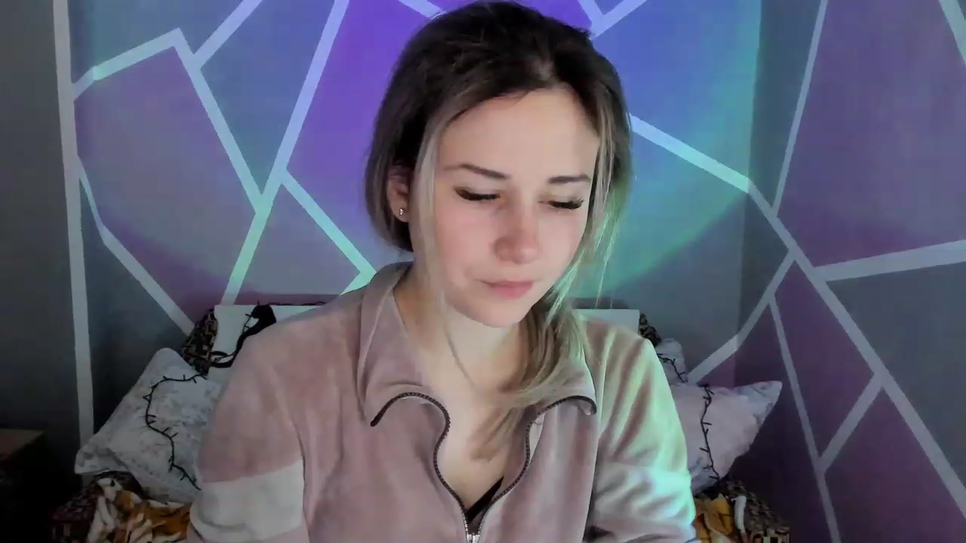 Gallery image thumbnail from Blondie_Star's myfreecams stream on, 02/15/2023, 15:38 image 9 of 20
