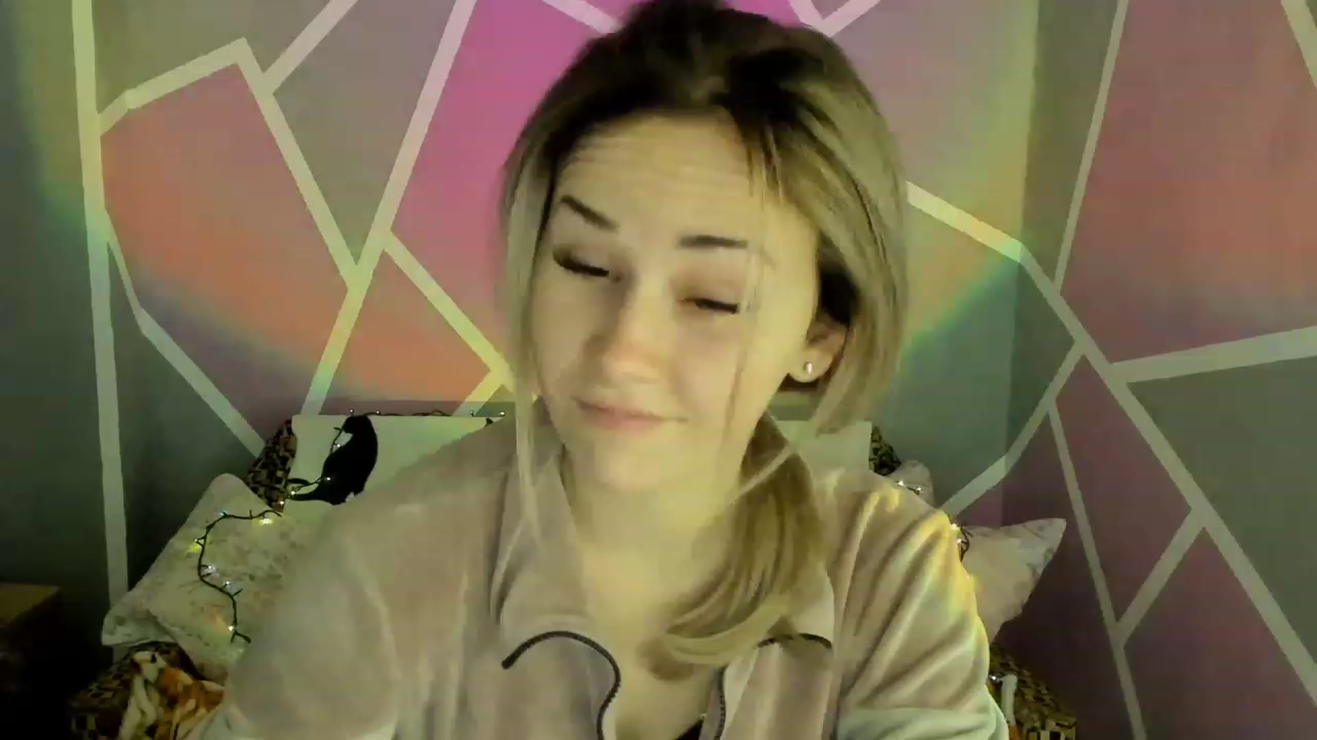Gallery image thumbnail from Blondie_Star's myfreecams stream on, 02/15/2023, 15:38 image 5 of 20