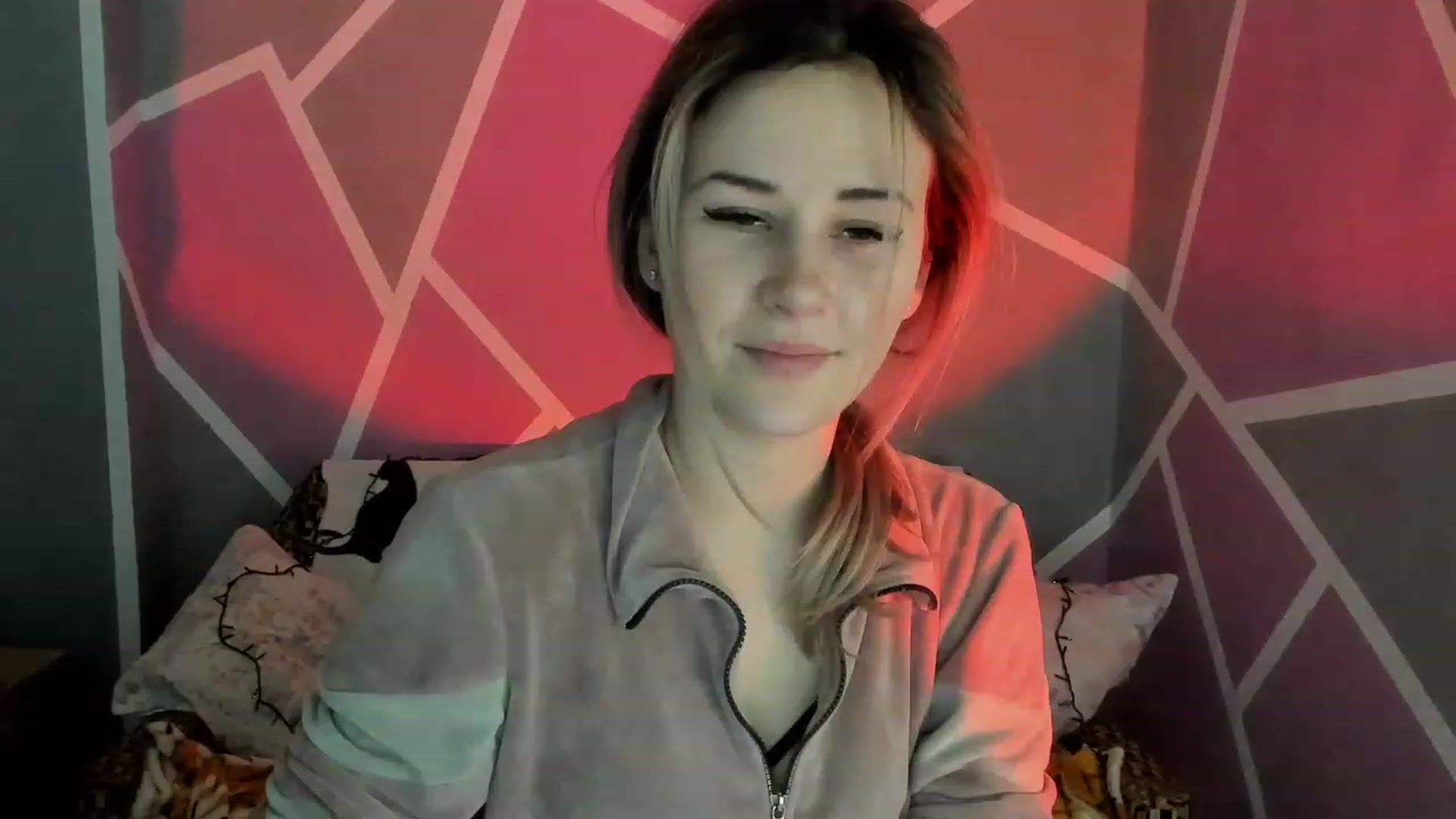 Gallery image thumbnail from Blondie_Star's myfreecams stream on, 02/15/2023, 15:38 image 2 of 20