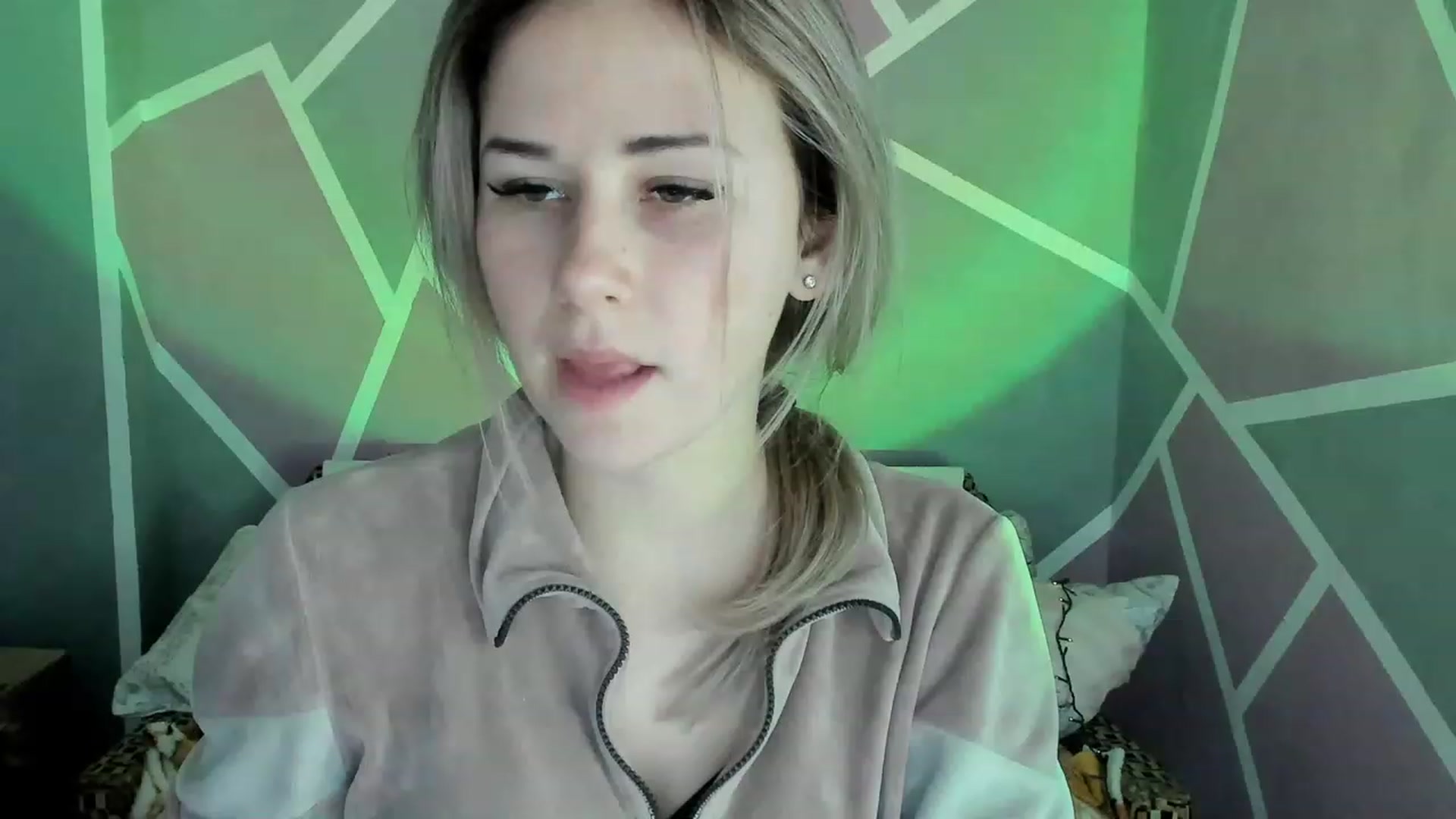 Gallery image thumbnail from Blondie_Star's myfreecams stream on, 02/15/2023, 15:38 image 11 of 20