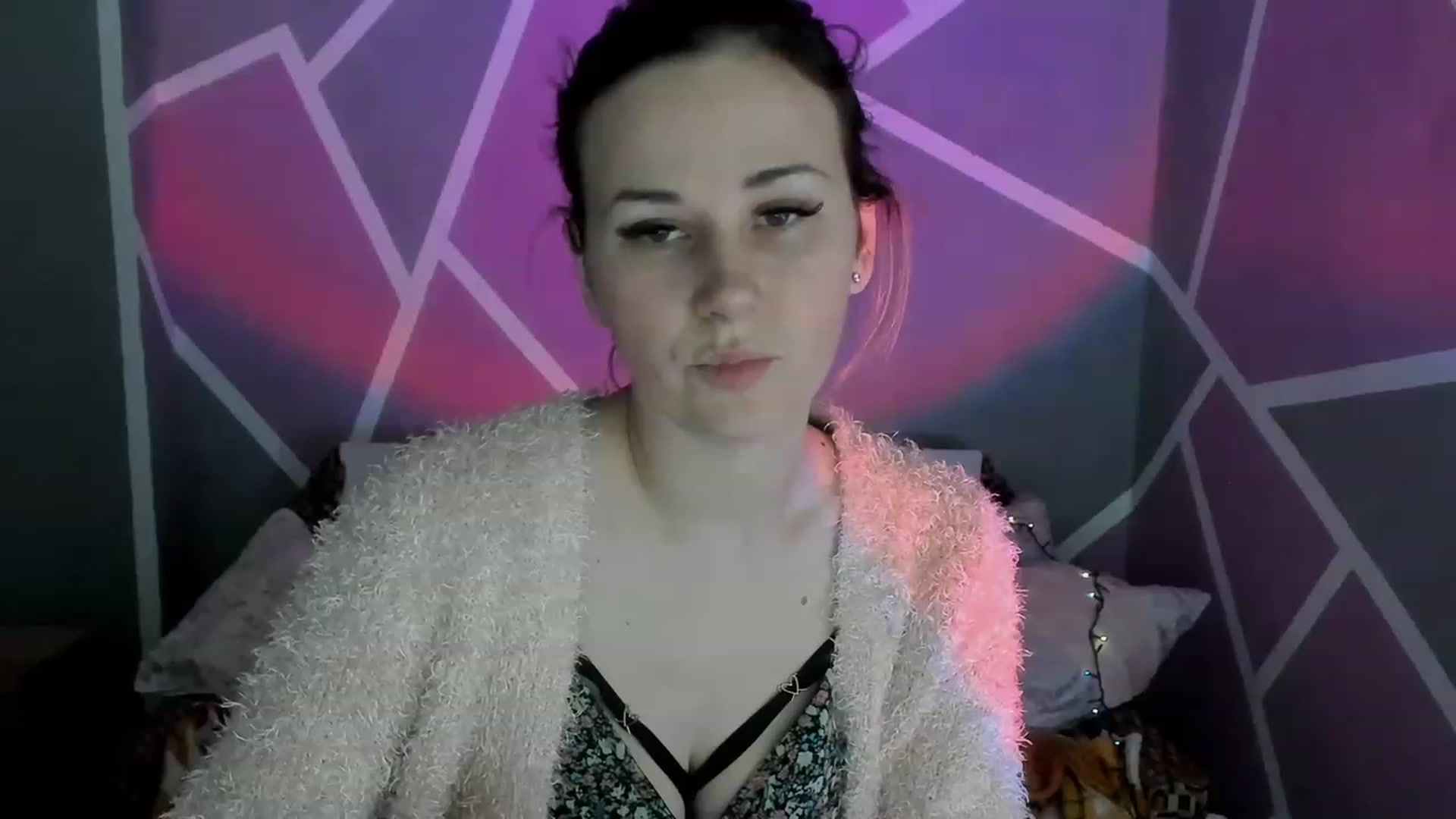 Gallery image thumbnail from Blondie_Star's myfreecams stream on, 02/17/2023, 16:06 image 2 of 20