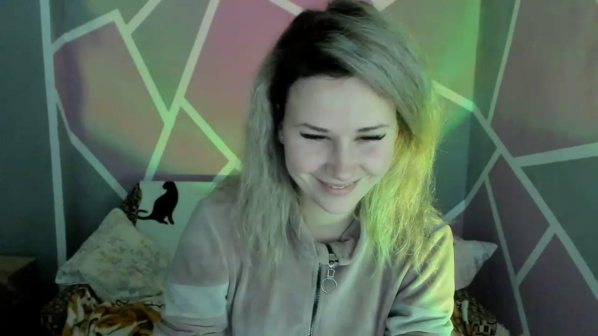 Gallery image thumbnail from Blondie_Star's myfreecams stream on, 02/18/2023, 16:16 image 3 of 20