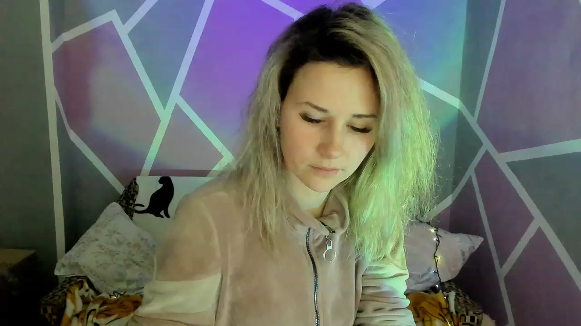 Gallery image thumbnail from Blondie_Star's myfreecams stream on, 02/18/2023, 16:16 image 6 of 20