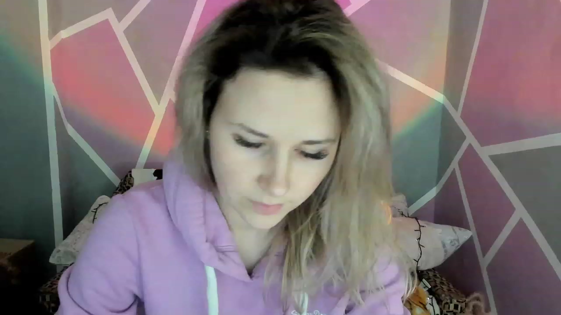 Gallery image thumbnail from Blondie_Star's myfreecams stream on, 02/20/2023, 15:19 image 2 of 20