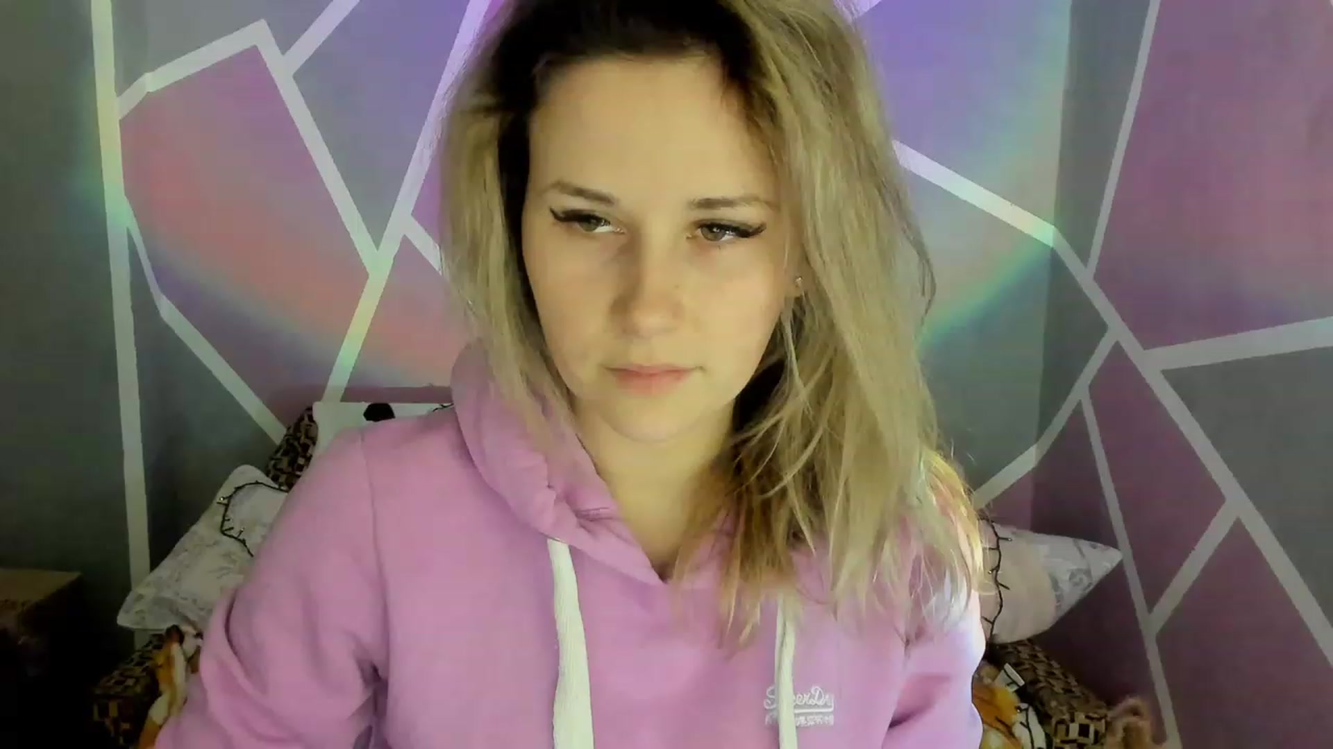 Gallery image thumbnail from Blondie_Star's myfreecams stream on, 02/20/2023, 15:19 image 5 of 20