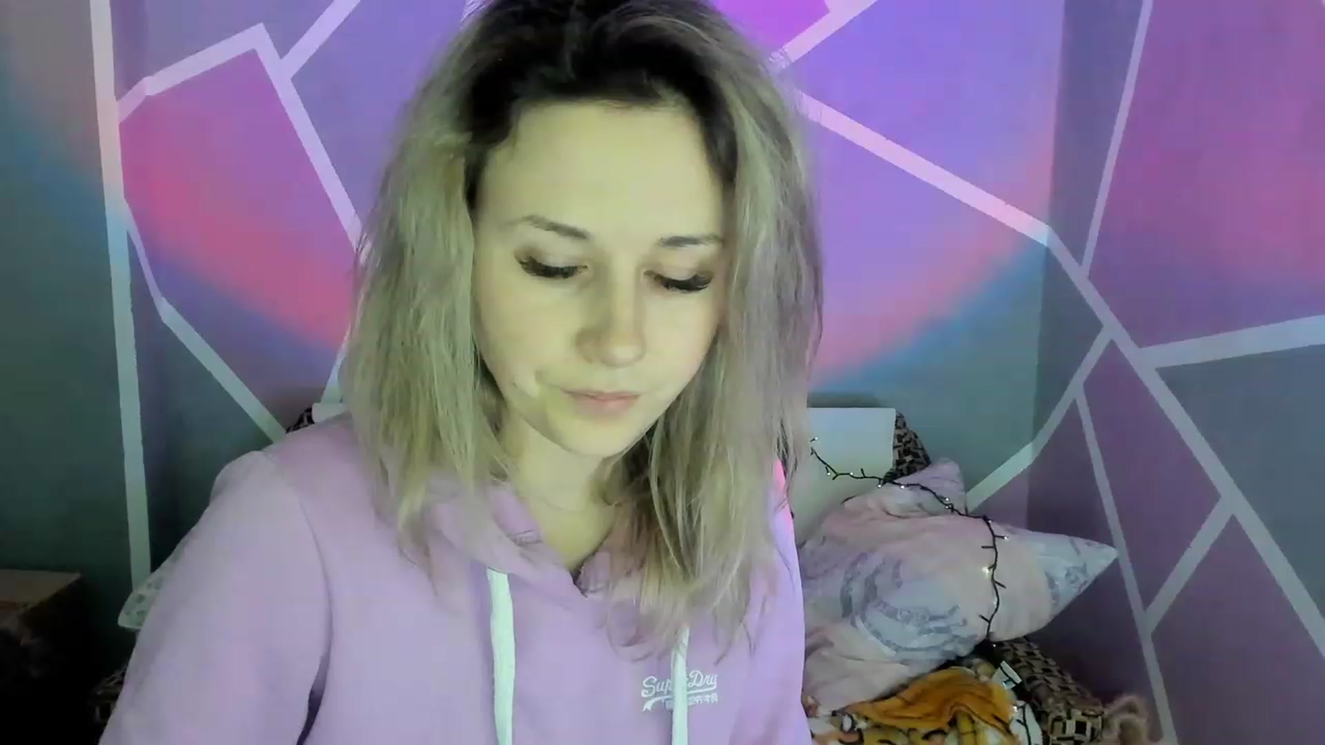 Gallery image thumbnail from Blondie_Star's myfreecams stream on, 02/20/2023, 15:19 image 14 of 20