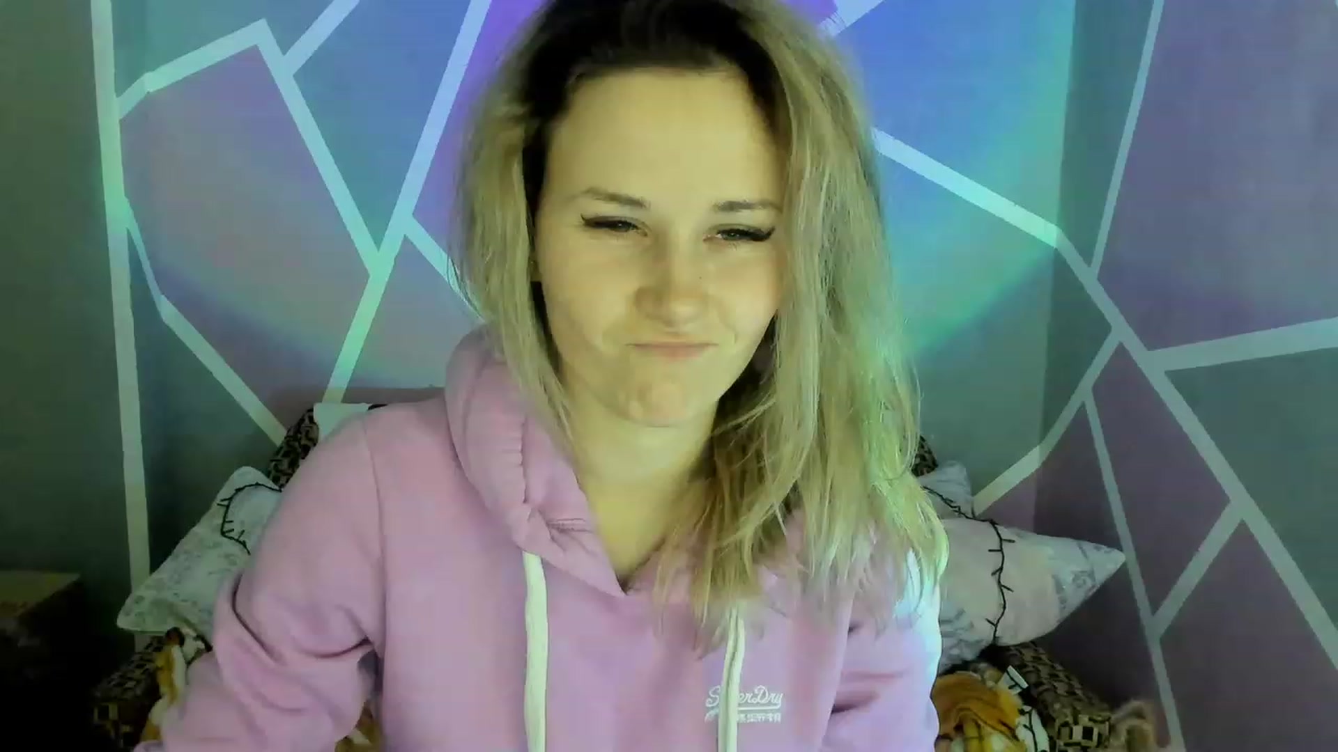 Gallery image thumbnail from Blondie_Star's myfreecams stream on, 02/20/2023, 15:19 image 4 of 20