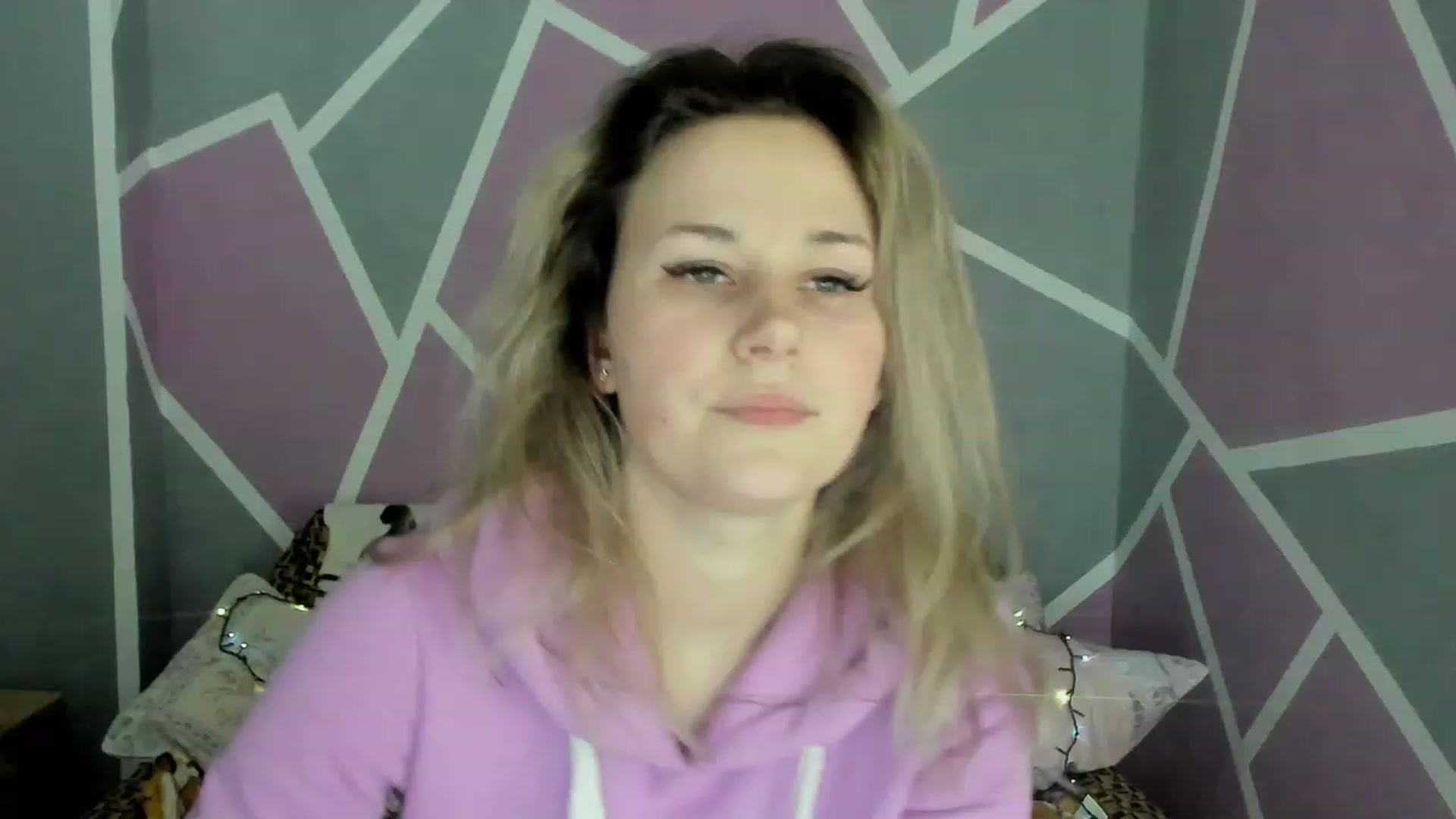 Gallery image thumbnail from Blondie_Star's myfreecams stream on, 02/20/2023, 16:30 image 12 of 20