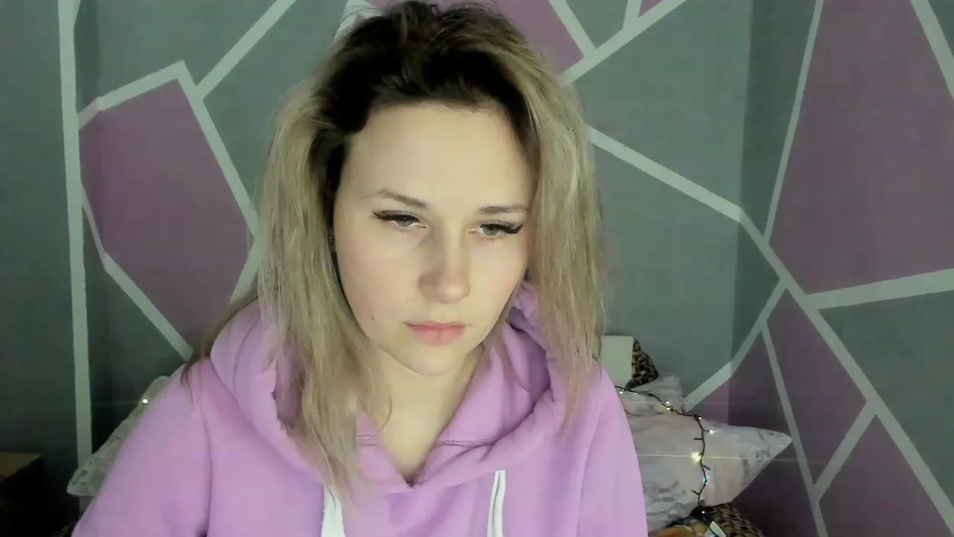 Gallery image thumbnail from Blondie_Star's myfreecams stream on, 02/20/2023, 16:30 image 3 of 20