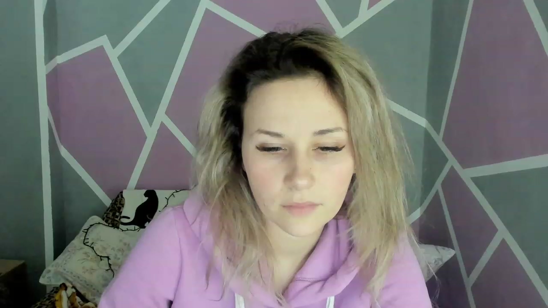 Gallery image thumbnail from Blondie_Star's myfreecams stream on, 02/20/2023, 16:30 image 14 of 20