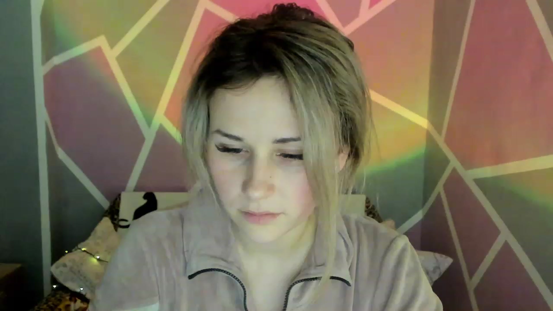 Gallery image thumbnail from Blondie_Star's myfreecams stream on, 02/22/2023, 16:07 image 17 of 20