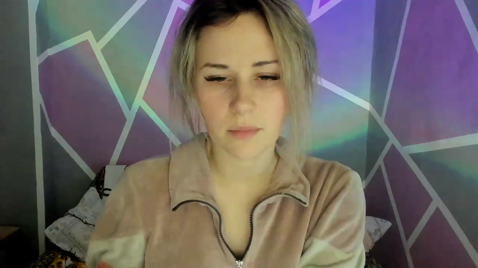 Gallery image thumbnail from Blondie_Star's myfreecams stream on, 02/22/2023, 16:07 image 9 of 20