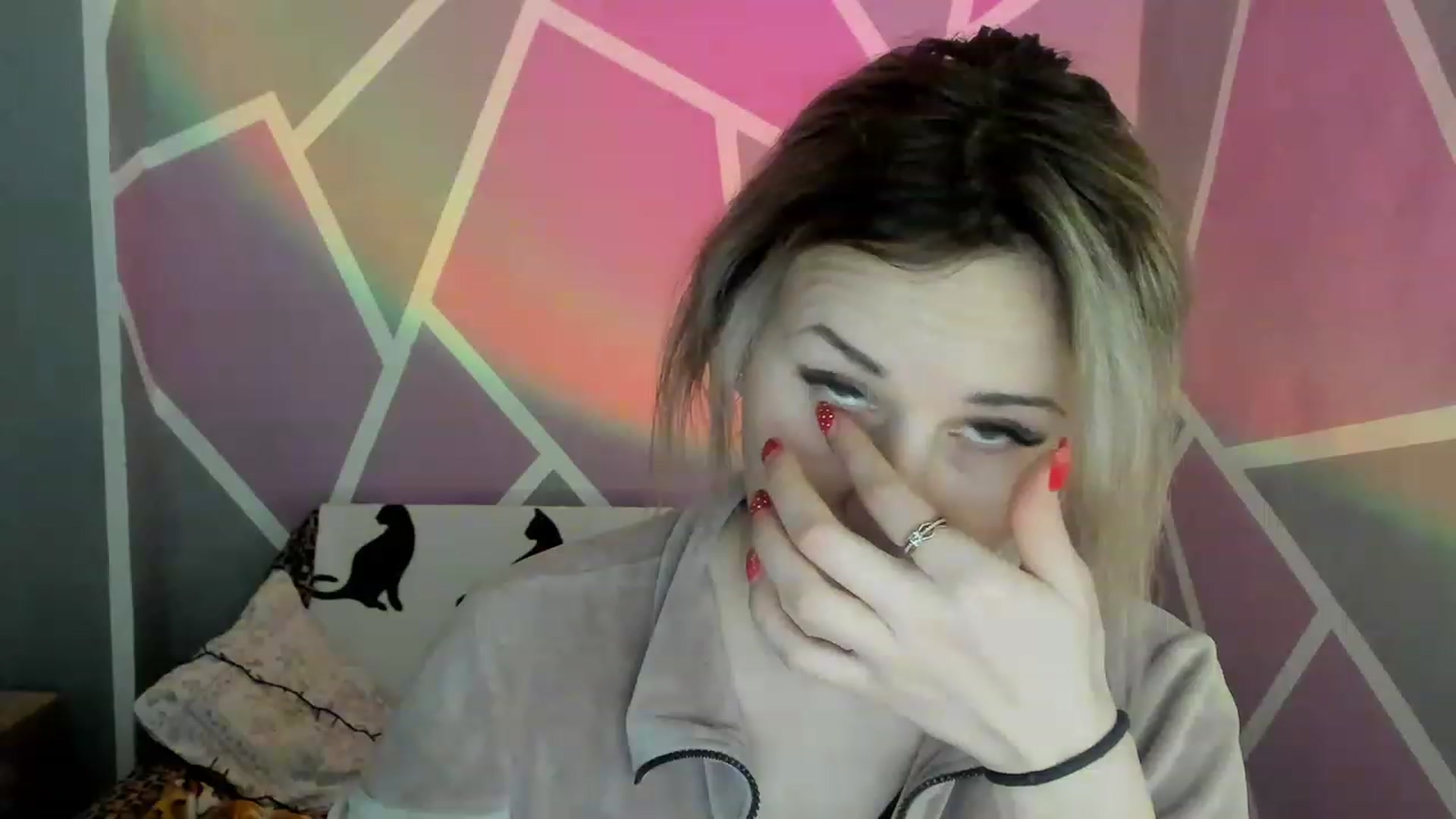 Gallery image thumbnail from Blondie_Star's myfreecams stream on, 02/22/2023, 16:07 image 5 of 20