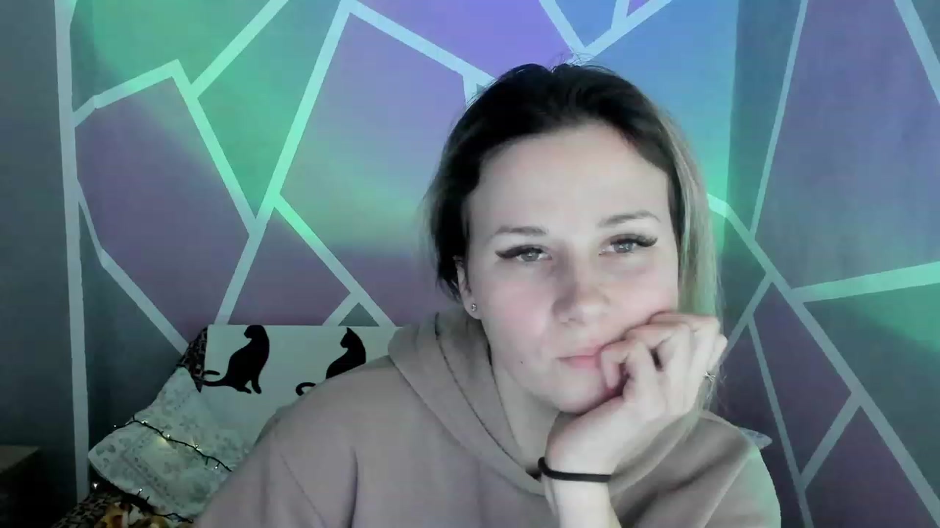 Gallery image thumbnail from Blondie_Star's myfreecams stream on, 02/24/2023, 15:12 image 18 of 20
