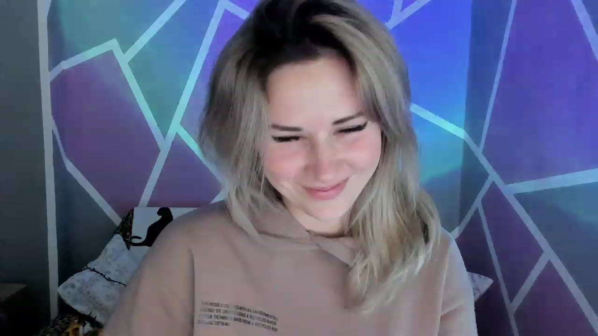 Gallery image thumbnail from Blondie_Star's myfreecams stream on, 02/25/2023, 17:17 image 13 of 20