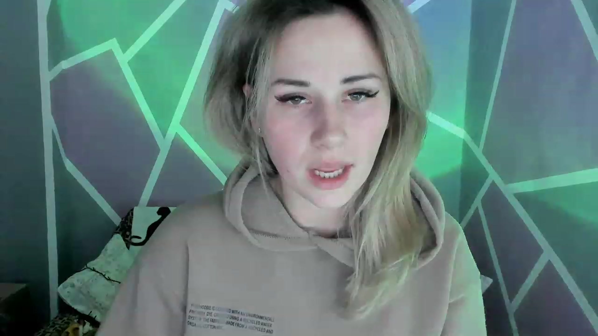 Gallery image thumbnail from Blondie_Star's myfreecams stream on, 02/25/2023, 17:17 image 10 of 20