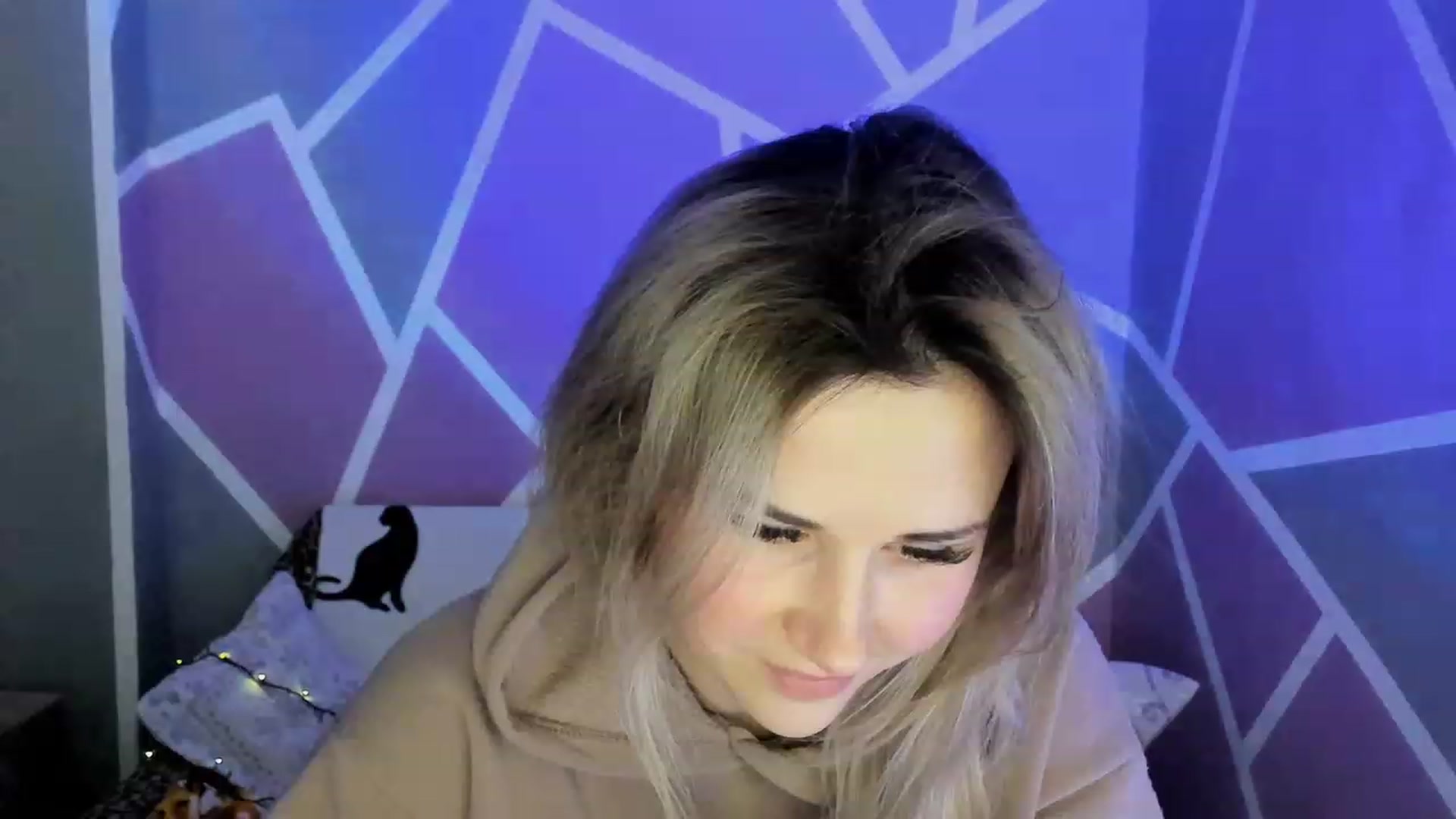 Gallery image thumbnail from Blondie_Star's myfreecams stream on, 02/25/2023, 17:17 image 16 of 20