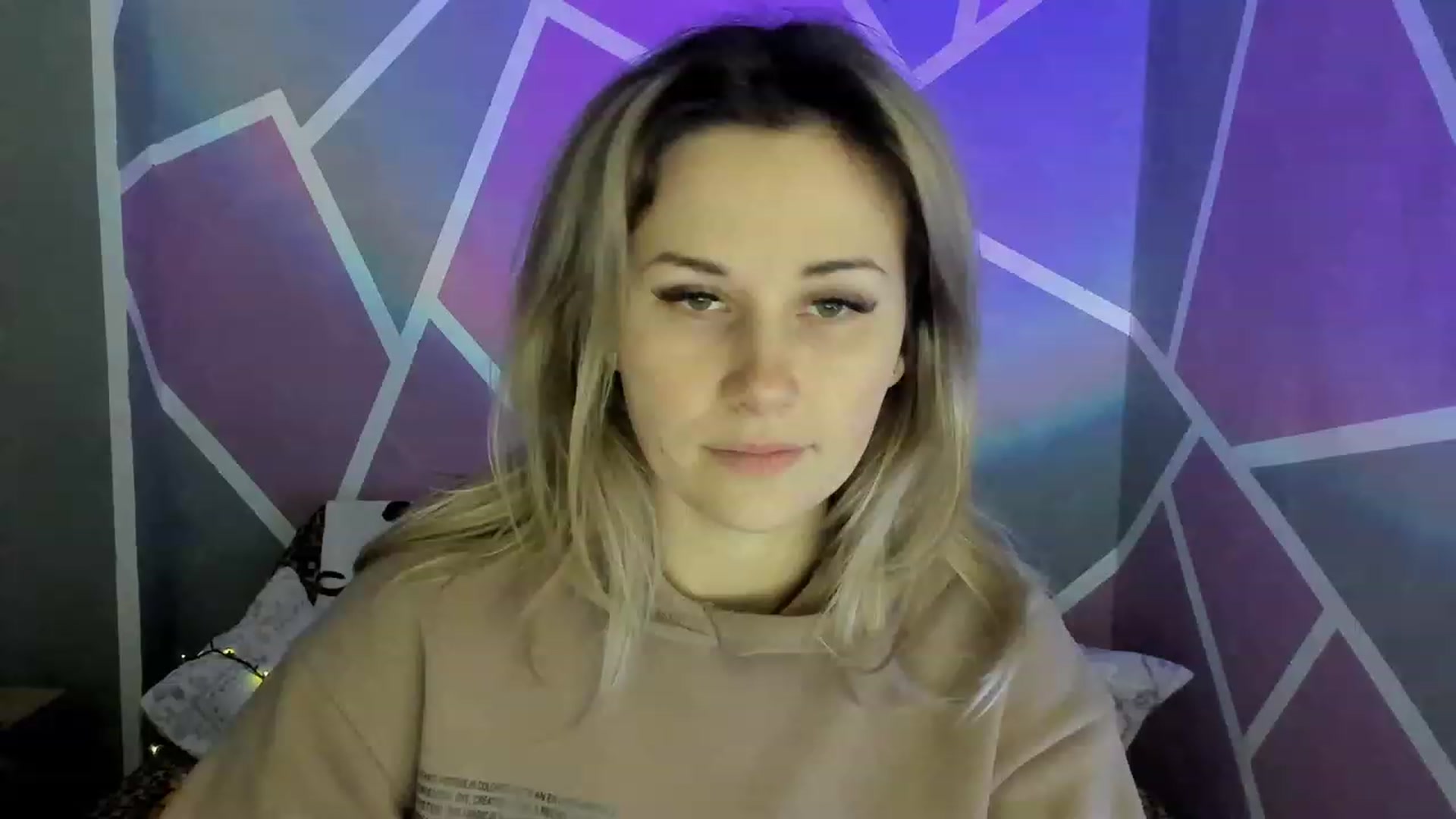 Gallery image thumbnail from Blondie_Star's myfreecams stream on, 02/27/2023, 17:01 image 2 of 20