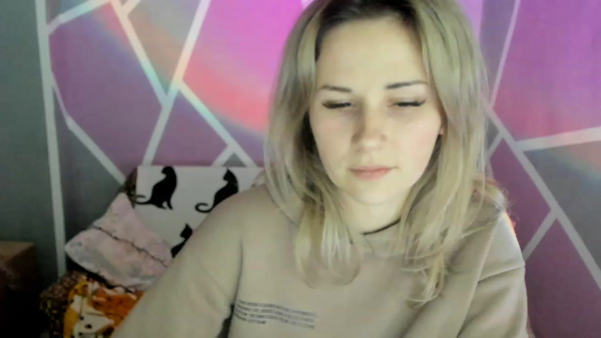 Gallery image thumbnail from Blondie_Star's myfreecams stream on, 02/27/2023, 17:01 image 19 of 20