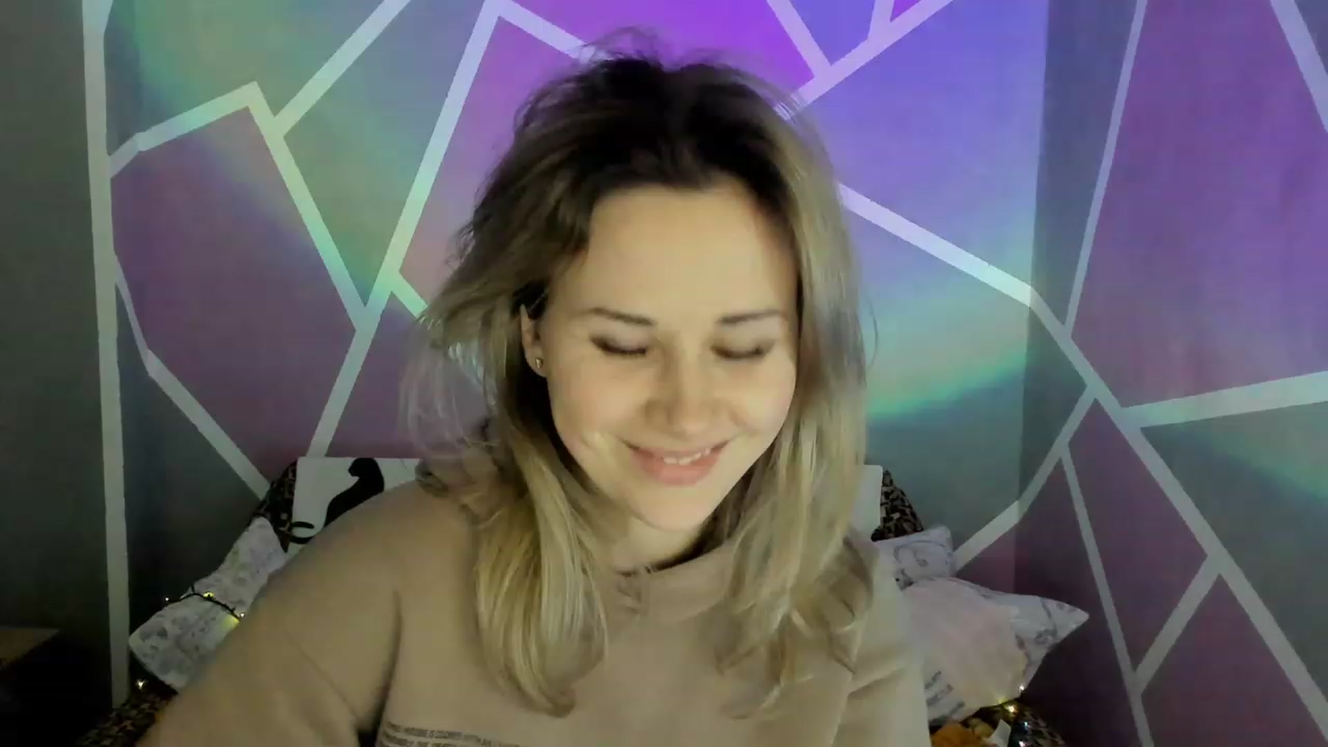 Gallery image thumbnail from Blondie_Star's myfreecams stream on, 02/27/2023, 17:01 image 5 of 20