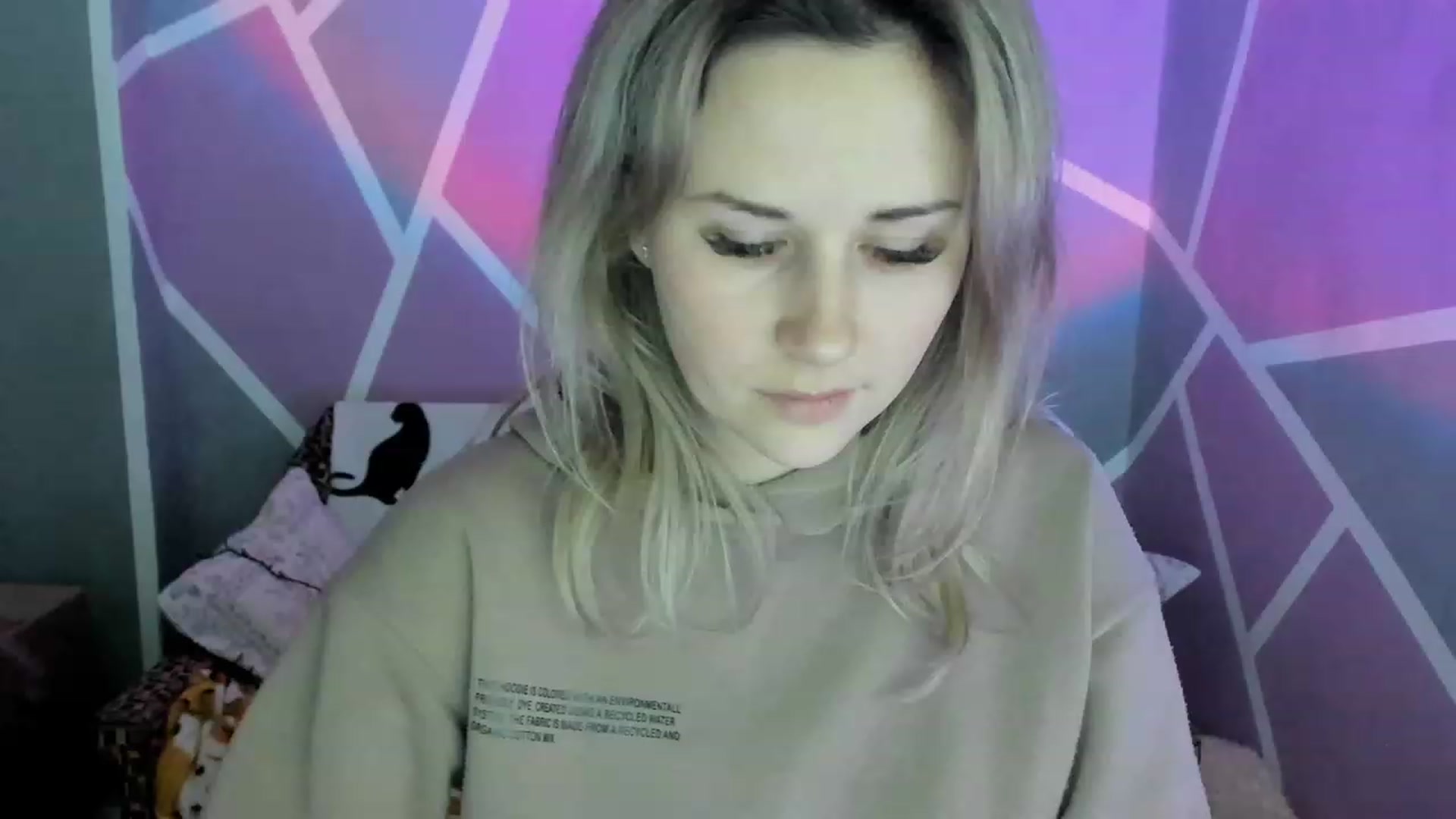 Gallery image thumbnail from Blondie_Star's myfreecams stream on, 02/27/2023, 17:01 image 17 of 20