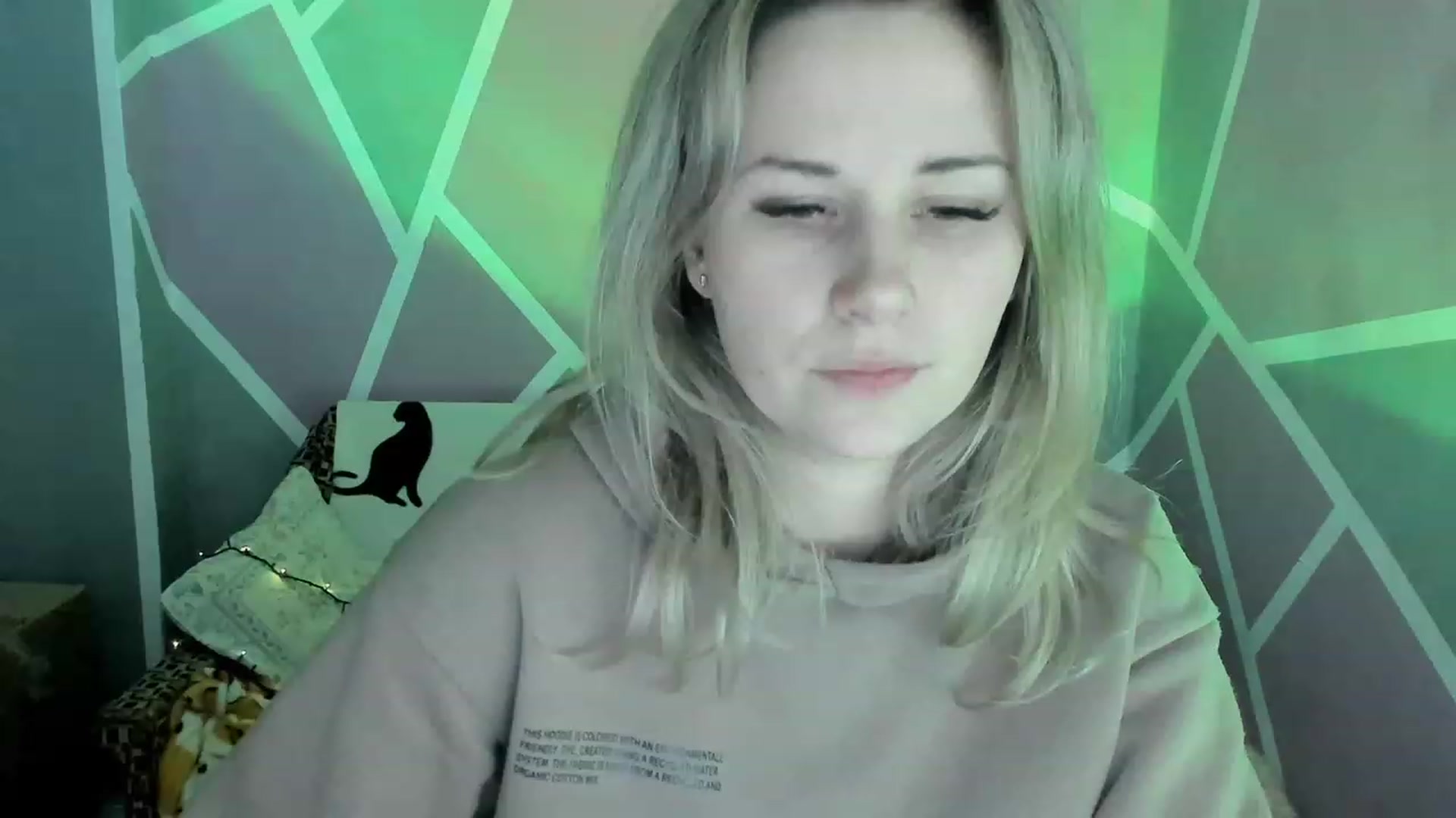 Gallery image thumbnail from Blondie_Star's myfreecams stream on, 02/27/2023, 17:01 image 14 of 20