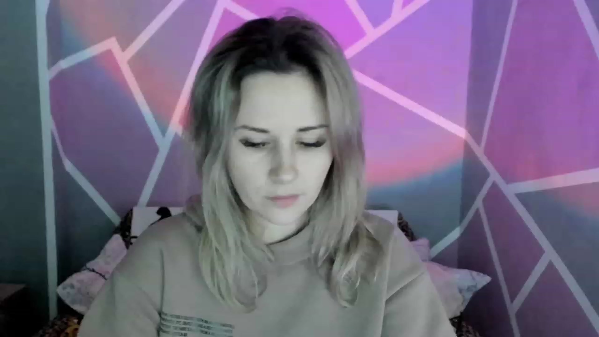 Gallery image thumbnail from Blondie_Star's myfreecams stream on, 02/27/2023, 17:01 image 10 of 20