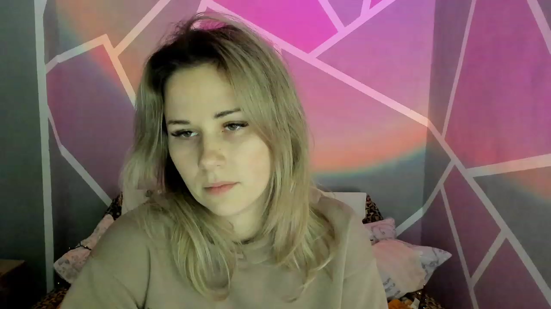 Gallery image thumbnail from Blondie_Star's myfreecams stream on, 02/27/2023, 17:01 image 6 of 20