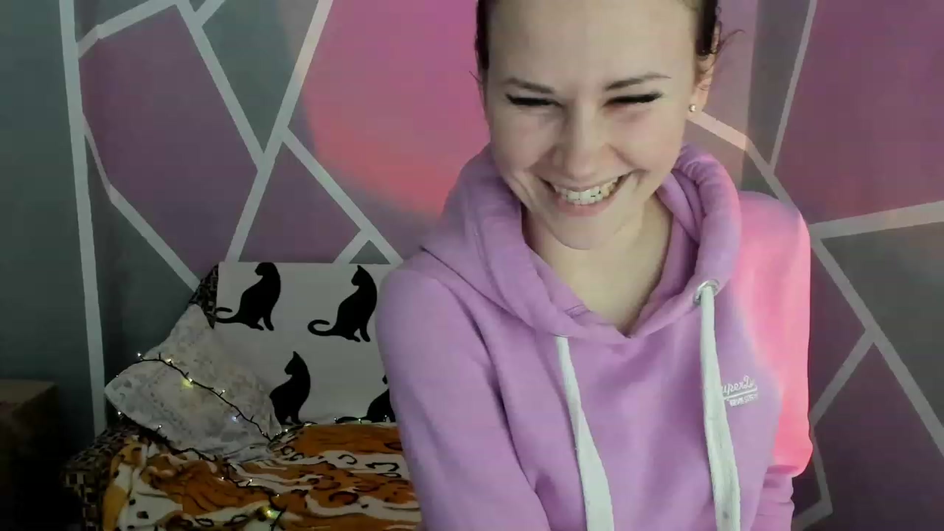 Gallery image thumbnail from Blondie_Star's myfreecams stream on, 02/28/2023, 17:38 image 17 of 20