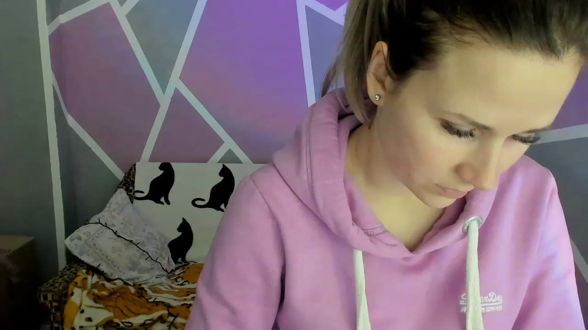 Gallery image thumbnail from Blondie_Star's myfreecams stream on, 02/28/2023, 17:38 image 9 of 20