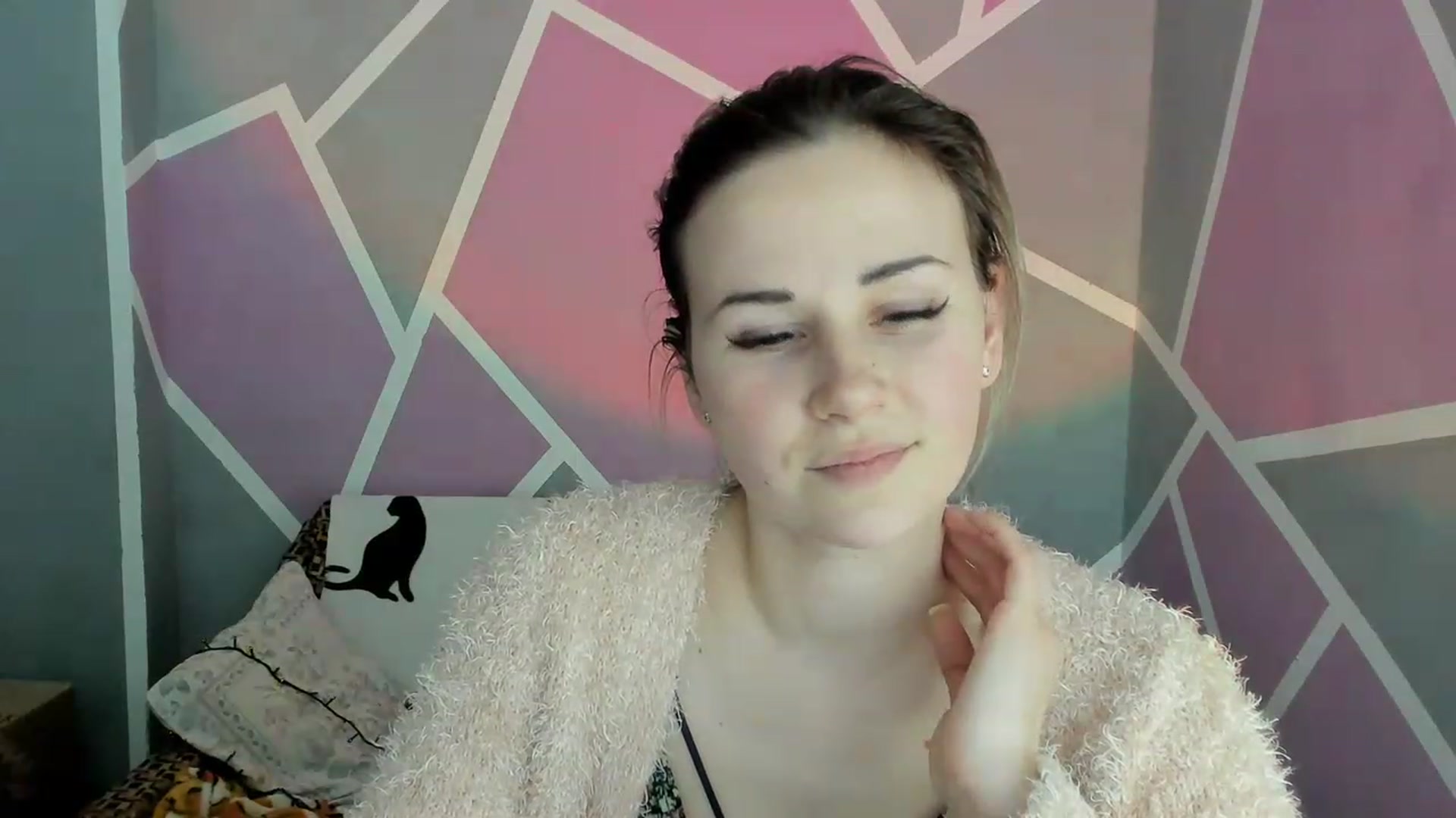Gallery image thumbnail from Blondie_Star's myfreecams stream on, 03/01/2023, 15:44 image 18 of 20