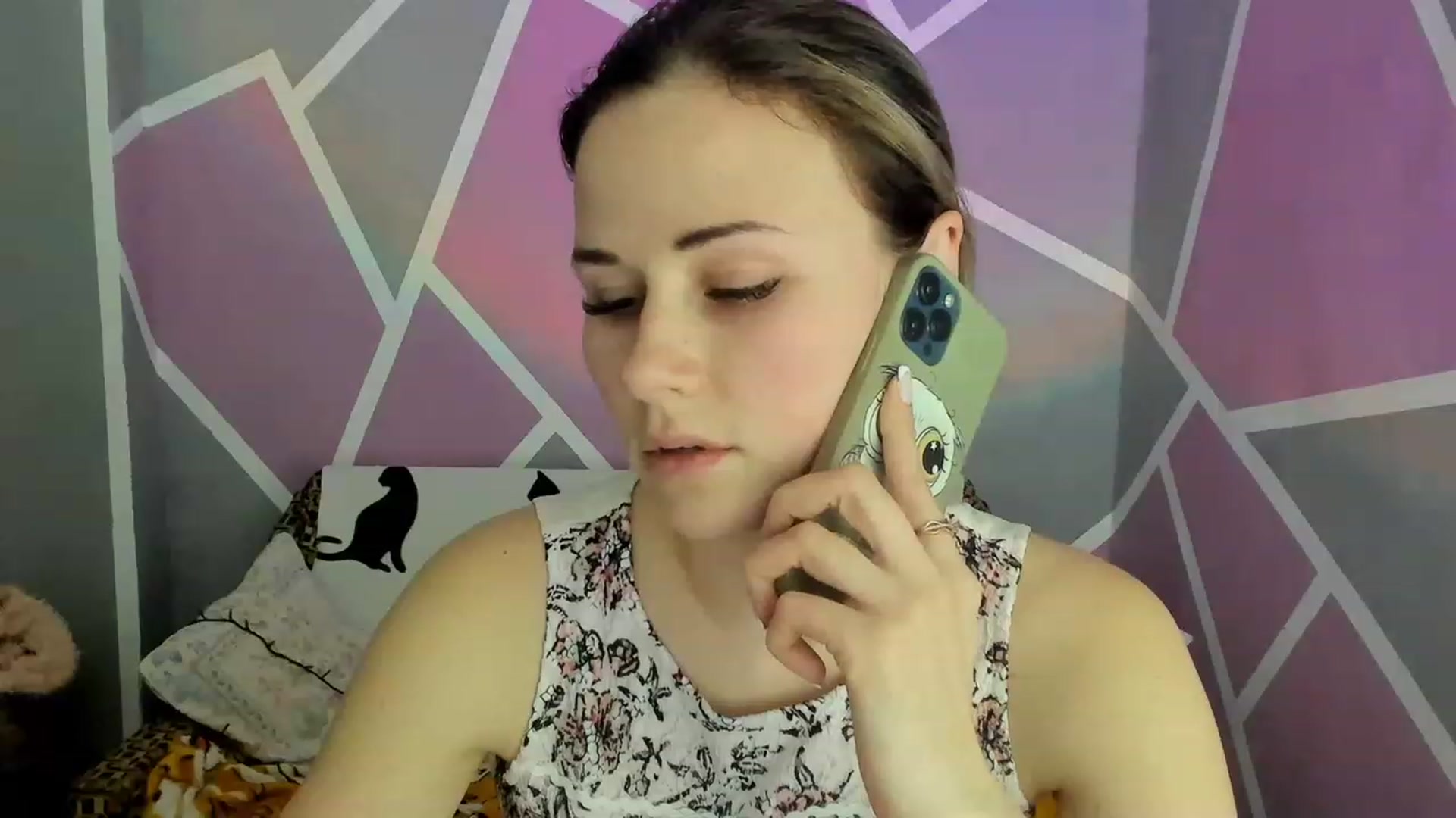 Gallery image thumbnail from Blondie_Star's myfreecams stream on, 03/02/2023, 16:41 image 16 of 20