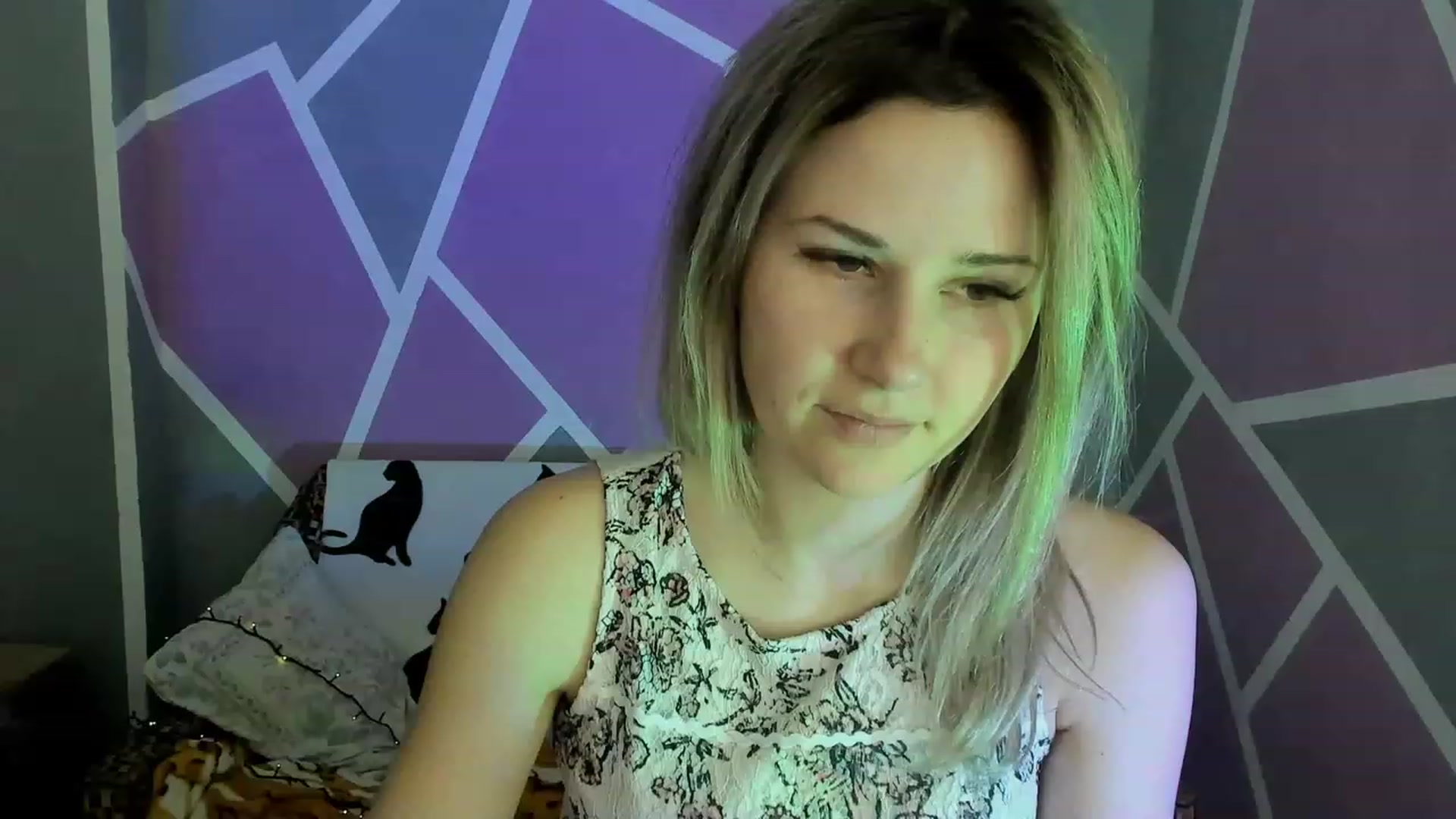 Gallery image thumbnail from Blondie_Star's myfreecams stream on, 03/06/2023, 12:43 image 5 of 20